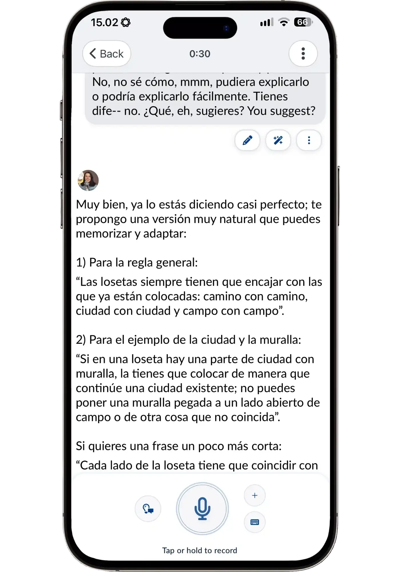 Langua AI tutor suggesting a natural way to explain Carcassonne’s tile rule in Spanish: “Las losetas siempre tienen que encajar con las que ya están colocadas”