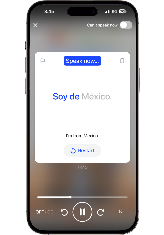 Speak app prompting the learner to say Soy de México out loud during a beginner video lesson with speech recognition and a Can't speak now toggle