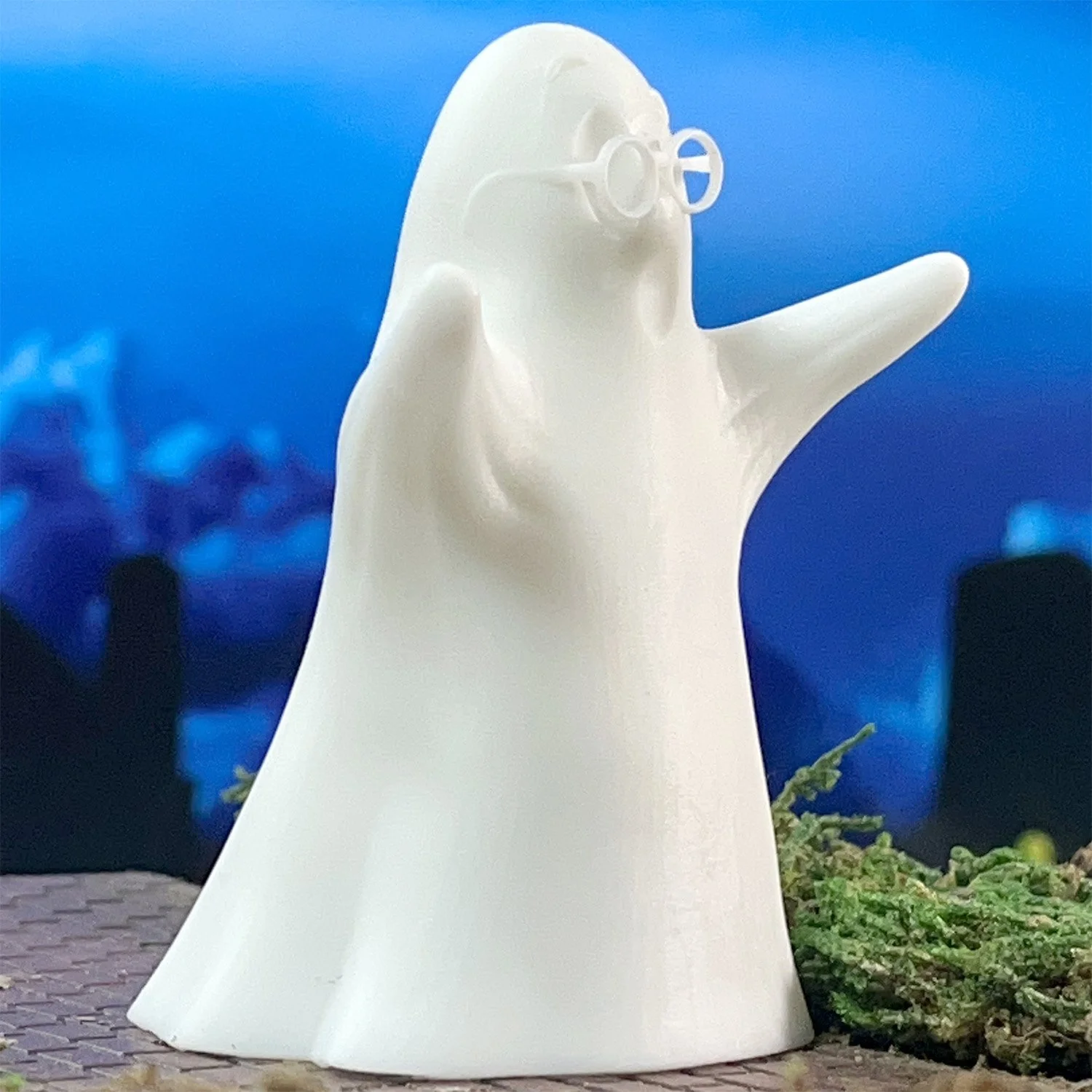 Small detailed 3D printed white ghost Halloween display ornament