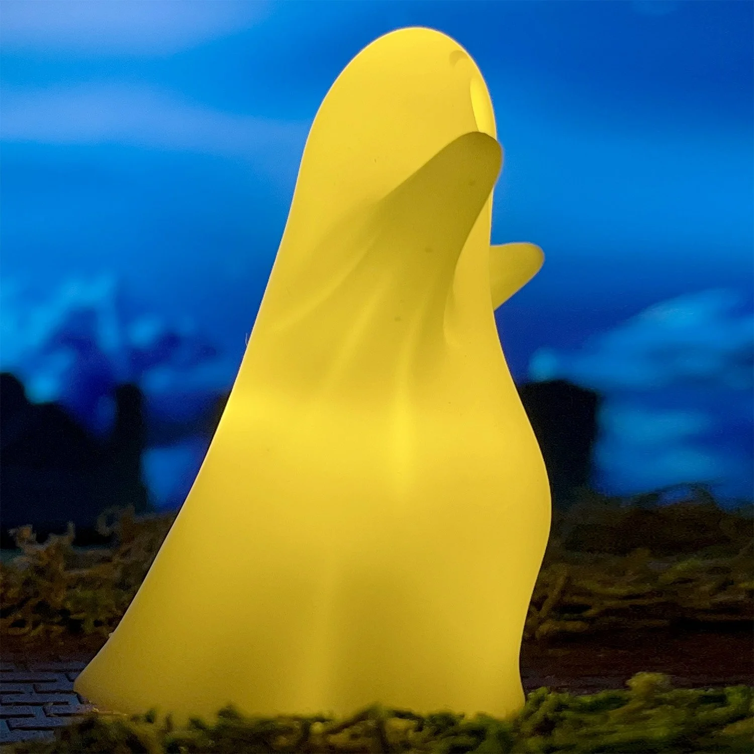 Store-Halloween Ghost-Gordo-Side-Glow Small.jpg