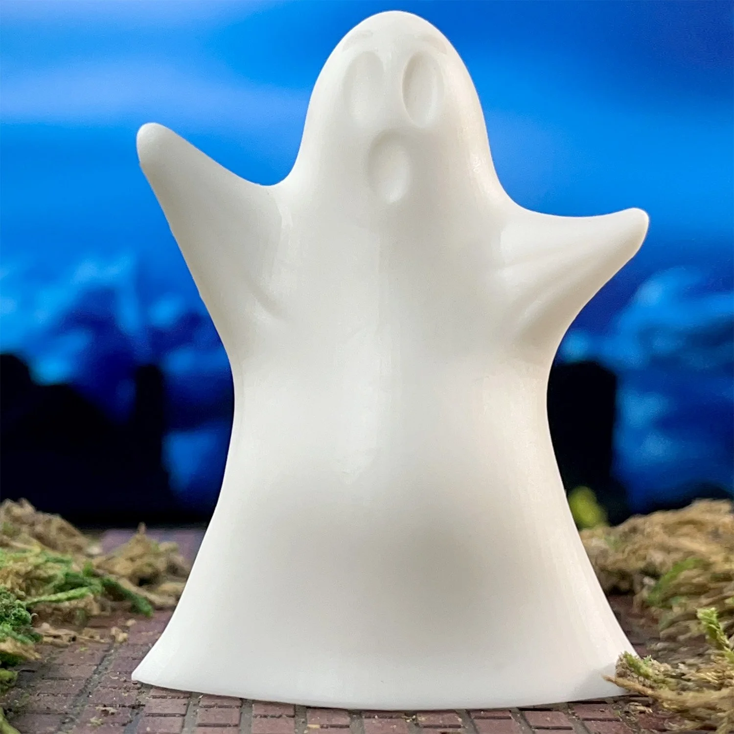 Friendly spooky Gordo Ghost Halloween ornament made in the USA