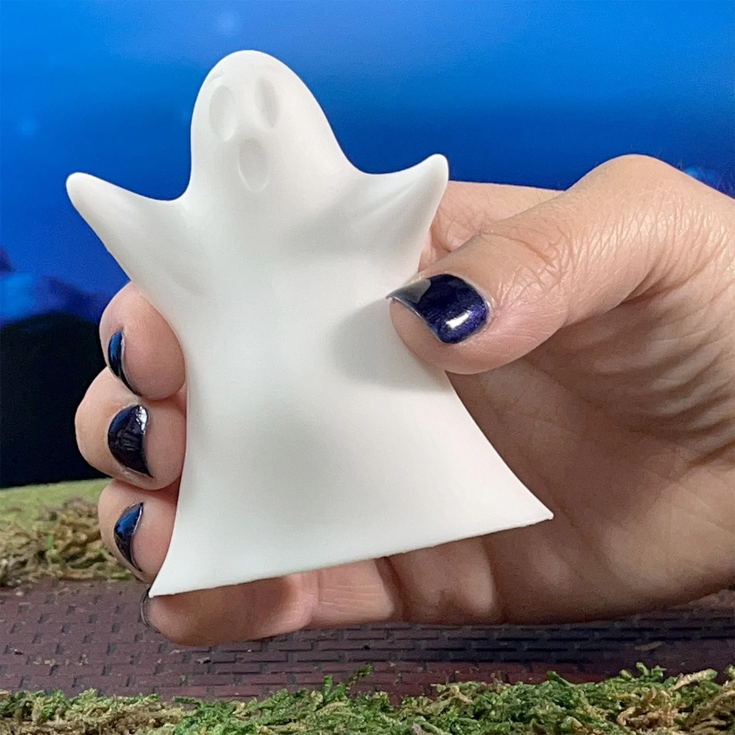 3-inch tall Gordo Ghost Halloween ghost with smooth 3D-printed surface