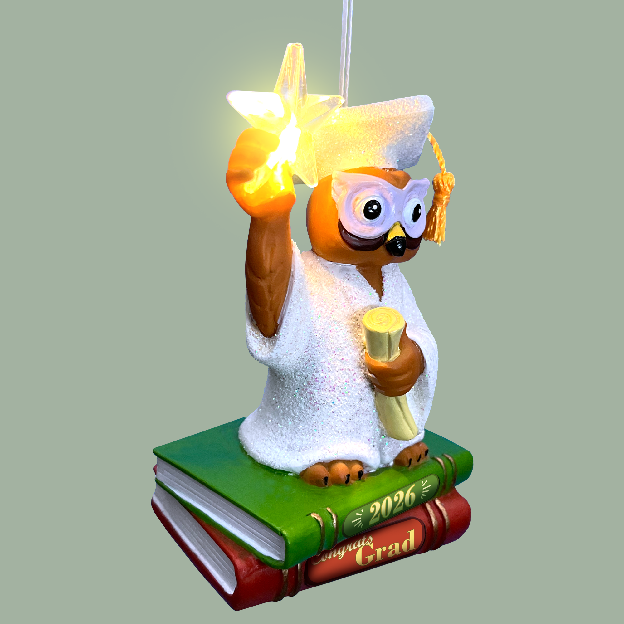 Graduation Owl-2026-3Q Rt-White.png