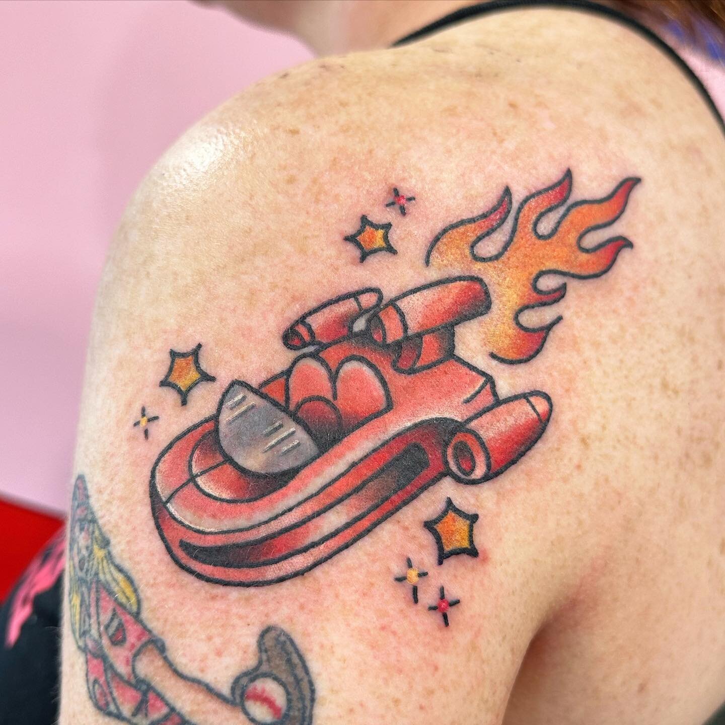 ⭐️Luke&rsquo;s Landspeeder⭐️ off my flash for my friend @emiliehendrickson! Thank you for all you do for the shop. #landspeeder #landspeedertattoo #starwars #starwarstattoo #maythe4thbewithyou #tattoo #tattoos #kankakeecounty #kankakee #bradleyillino