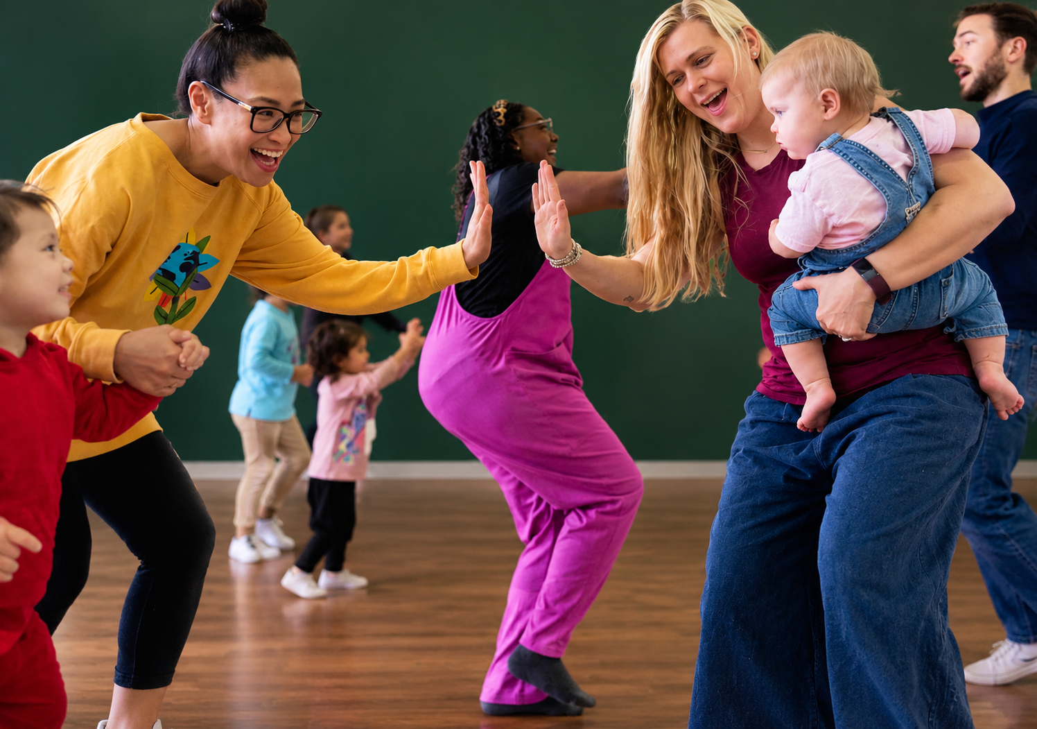Dance music Mommy & Me Class with Daddy