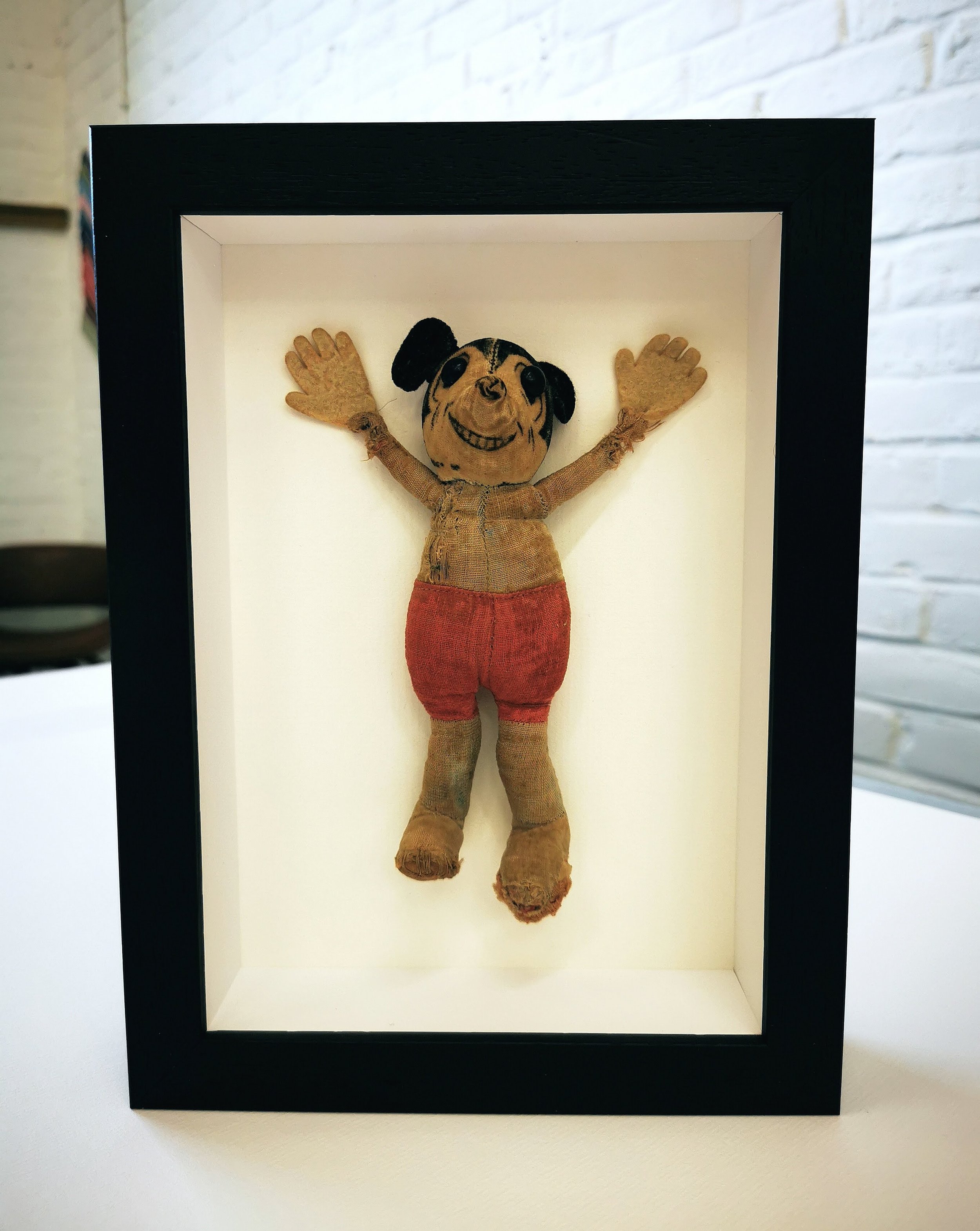 the-bespoke-framer-vintage-mickey-mouse-toy-framed.jpg