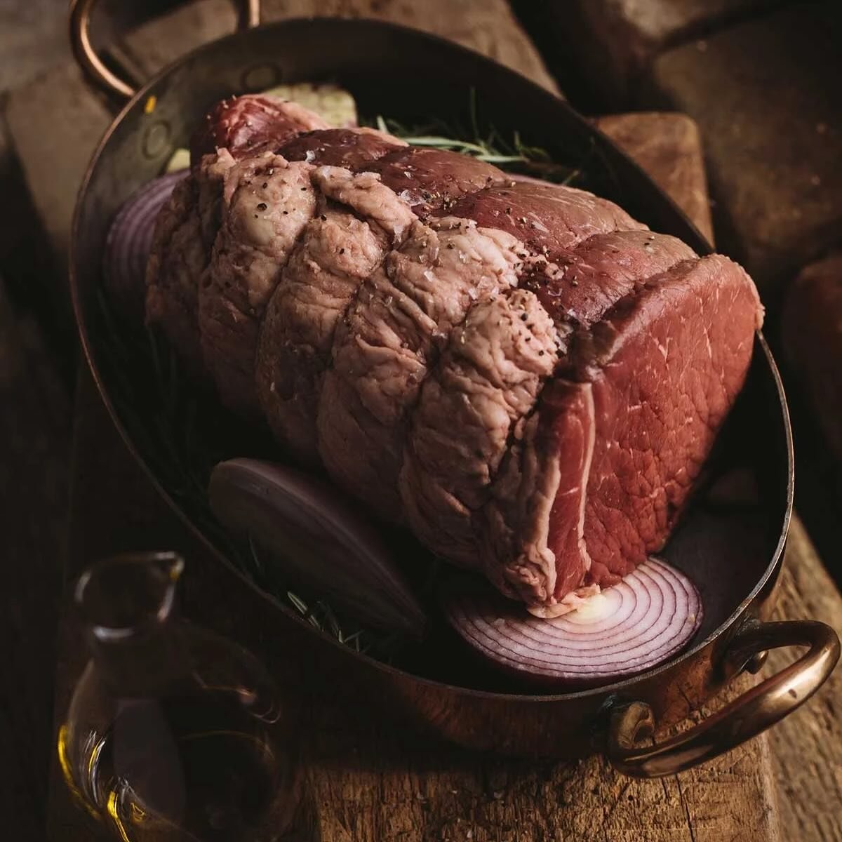 We have a handful of roasting joints that &ldquo;expire&rdquo; in October so they are available at a reduced price - see our stories for cuts and weights on offer.

Perfect timing for the start of Roast season 👌