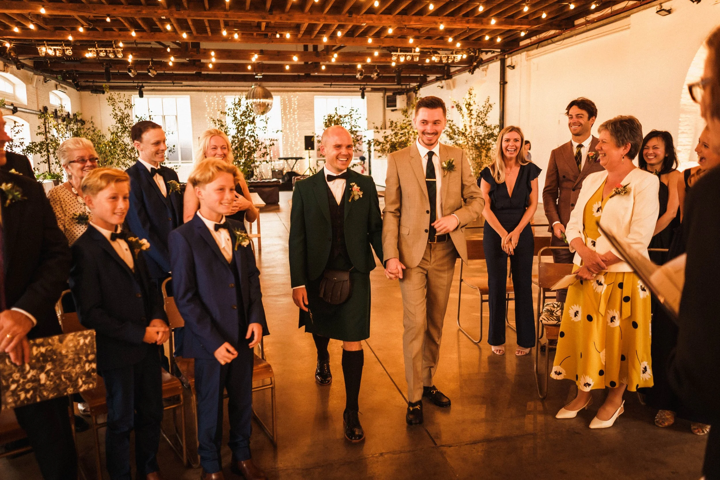 trinity-buoy-wharf-wedding-tom-alex-claudiarosecarter-142.jpg