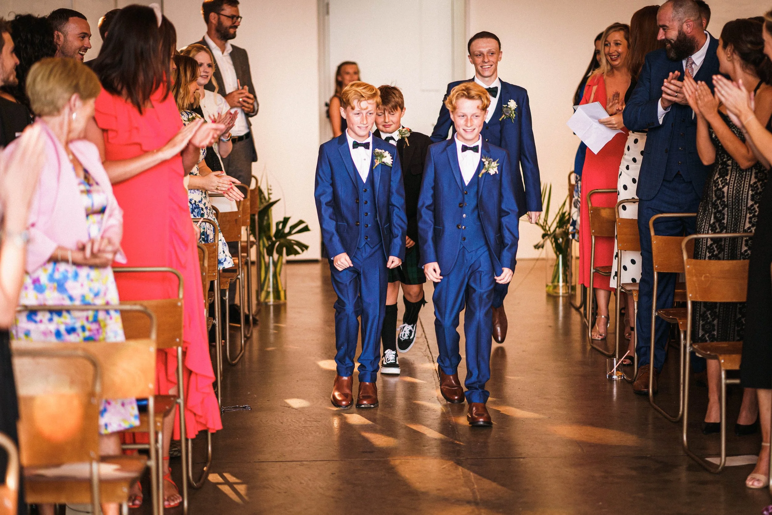 trinity-buoy-wharf-wedding-tom-alex-claudiarosecarter-332.jpg