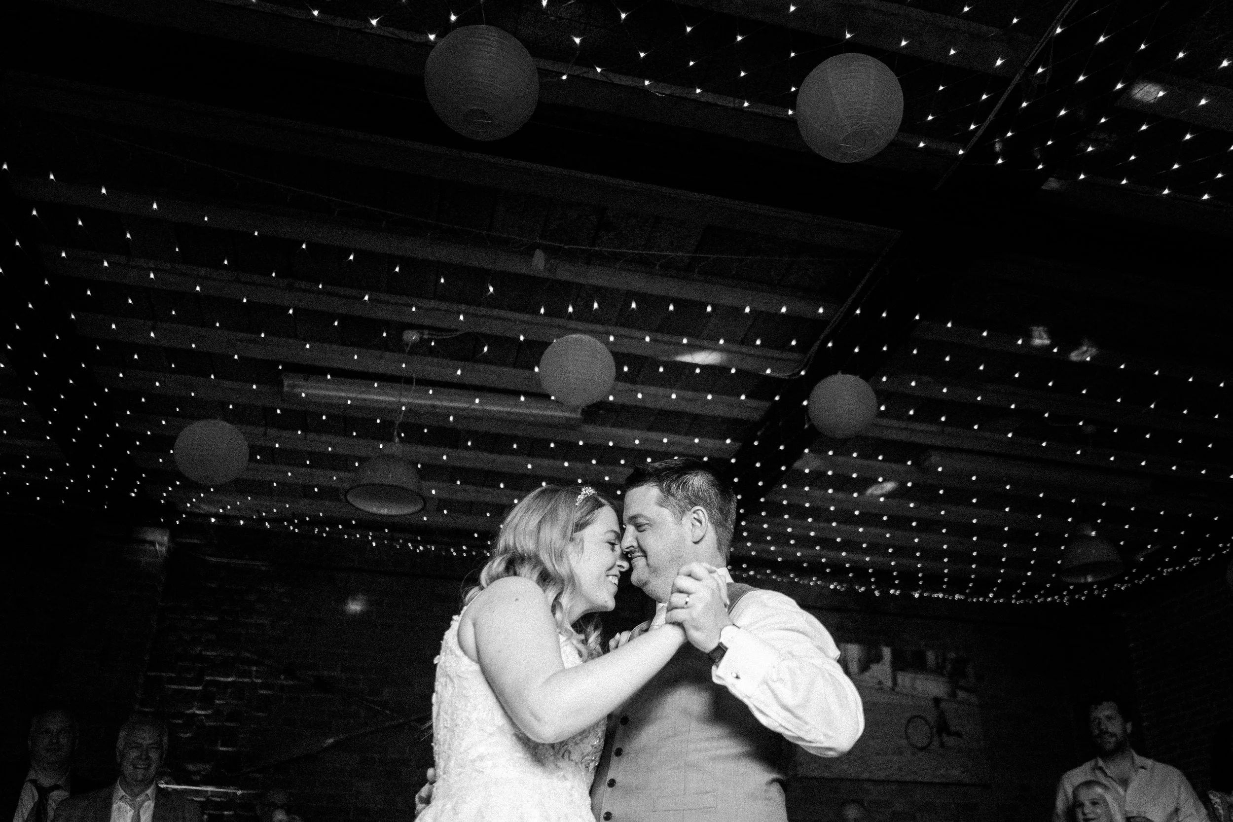 Jess & Tim’s Oxford Wedding with a River Punting Arrival