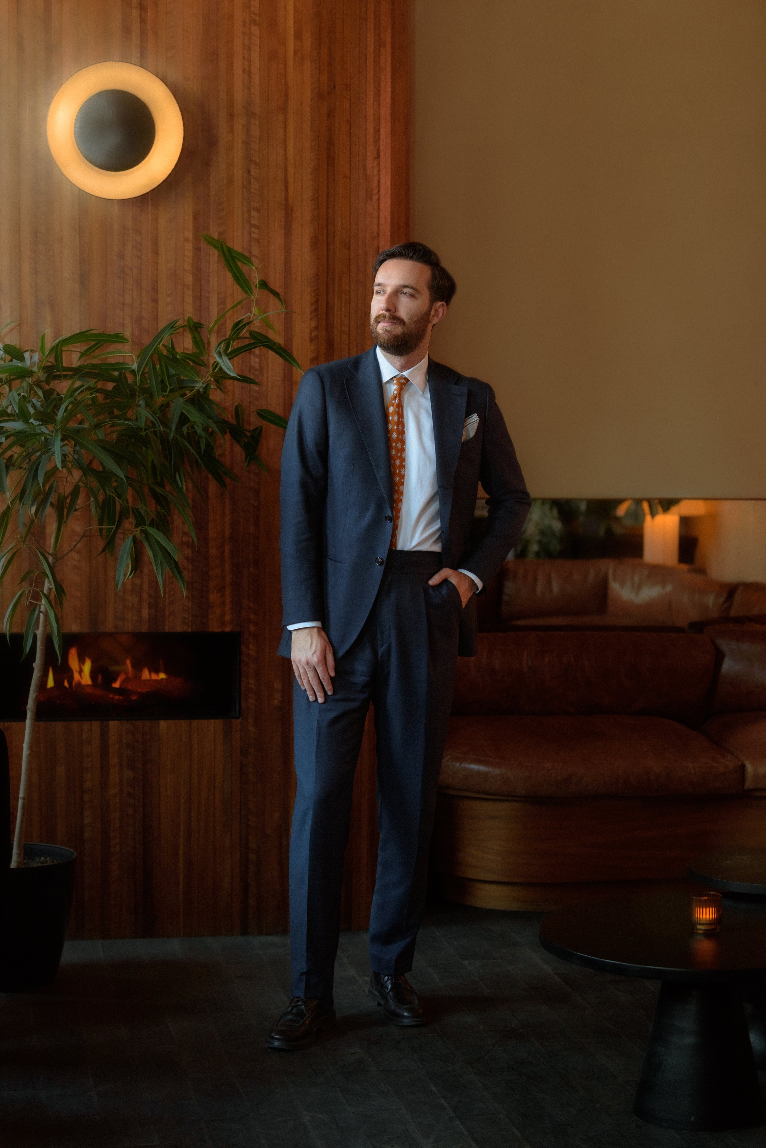 Photo de mode editorial pour la compagnie de costume suits sur mesure au Le parloir à Montréal, Blandin et Delloye