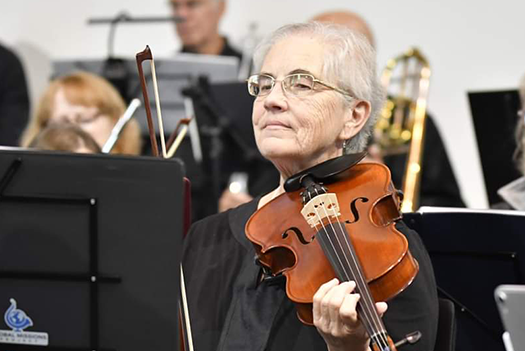 cathy dudley playing violin