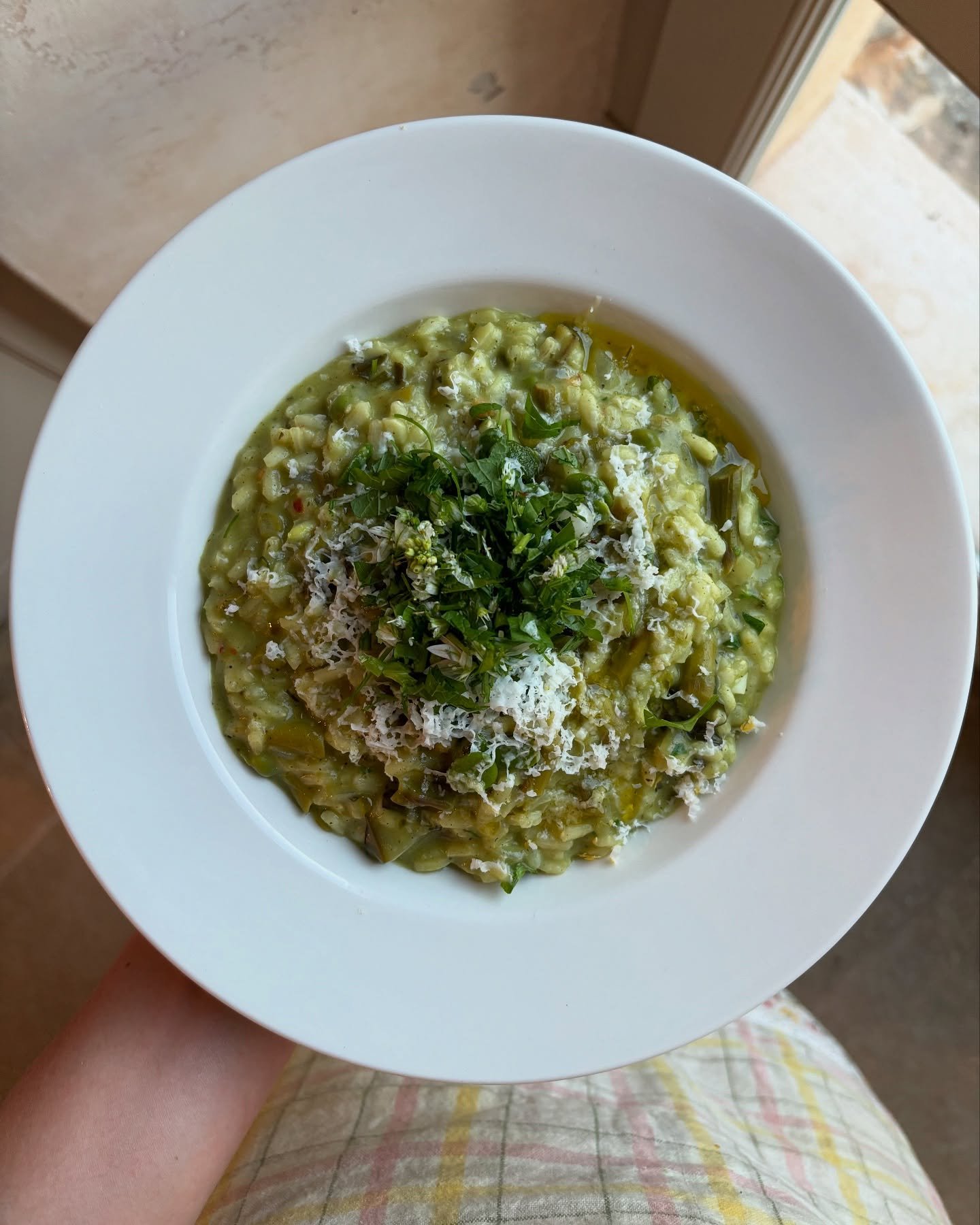 Green risotto returning to the menu this spring/summer, lots of green veggies, a little bit of nutmeg and some sheep&rsquo;s cheese and fresh herbs on top. 

Also pictured, basil and garlic white bean hummus, fennel and citrus salad. 

Photos from a 