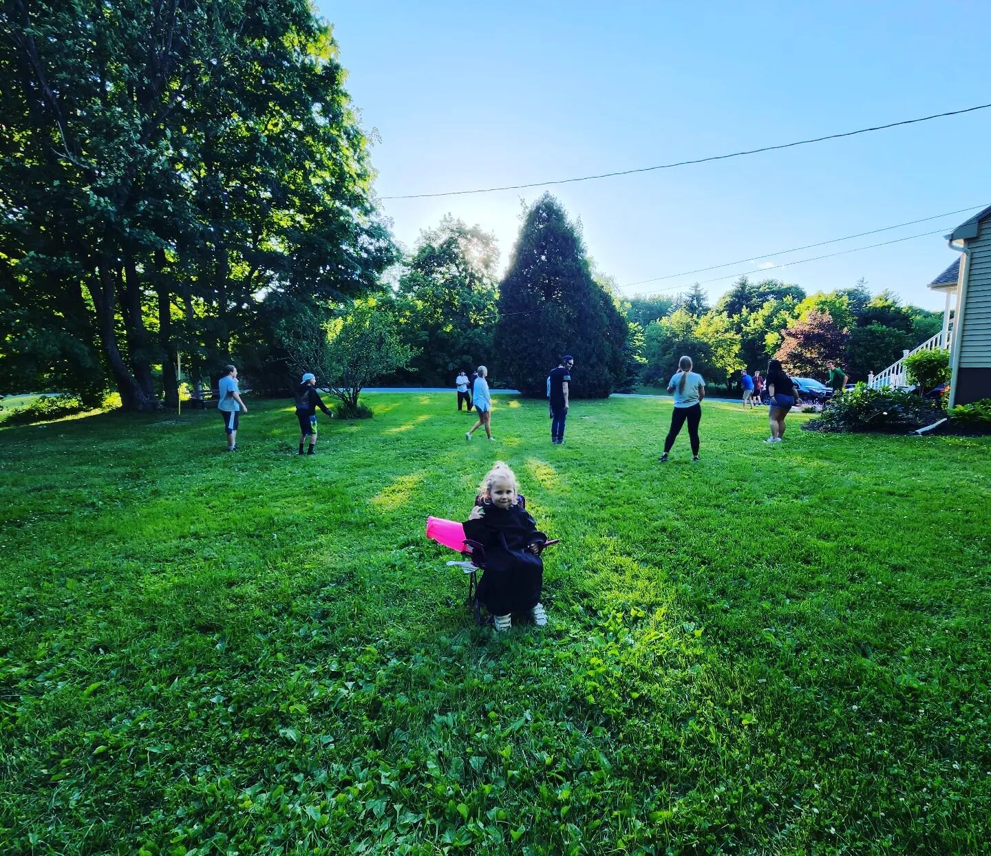 Family wiffle ball! (Front yard!)