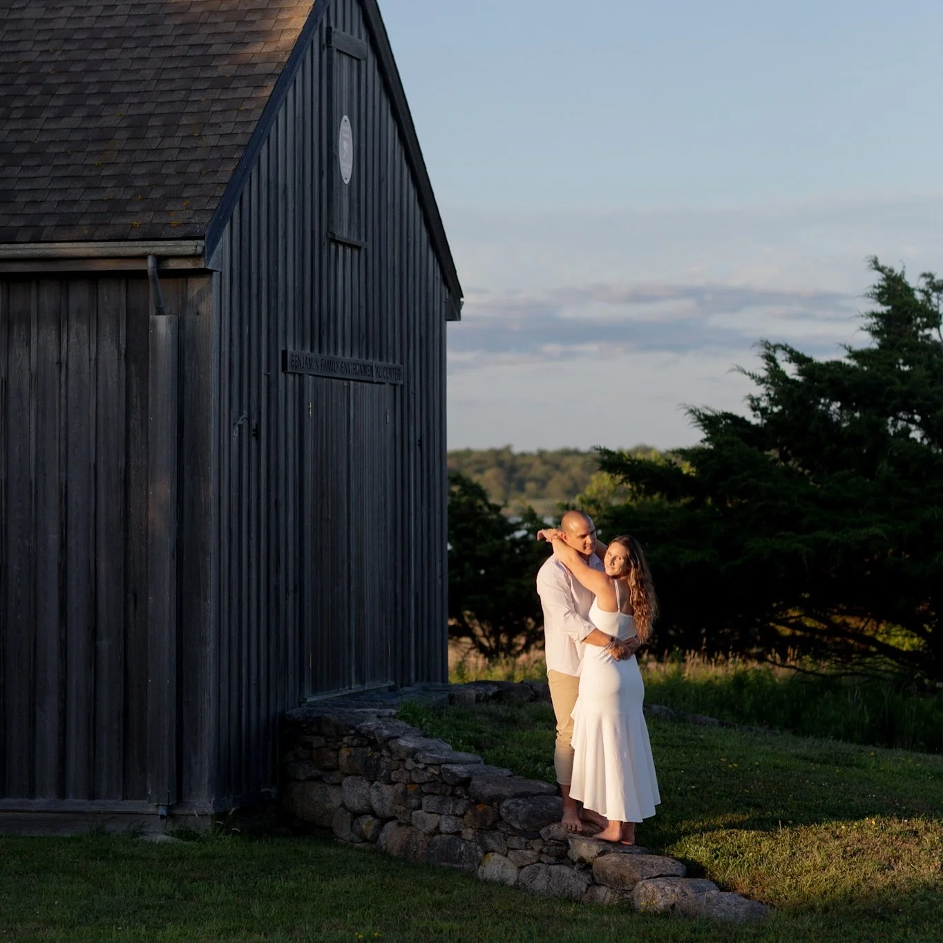 Choosing favorites from Emily and Dave&rsquo;s engagement session was not easy. I&rsquo;ve spent all day yesterday figuring out layout, formatting, and which photos to choose from. Eventually I just picked what felt right! I had so much fun with them