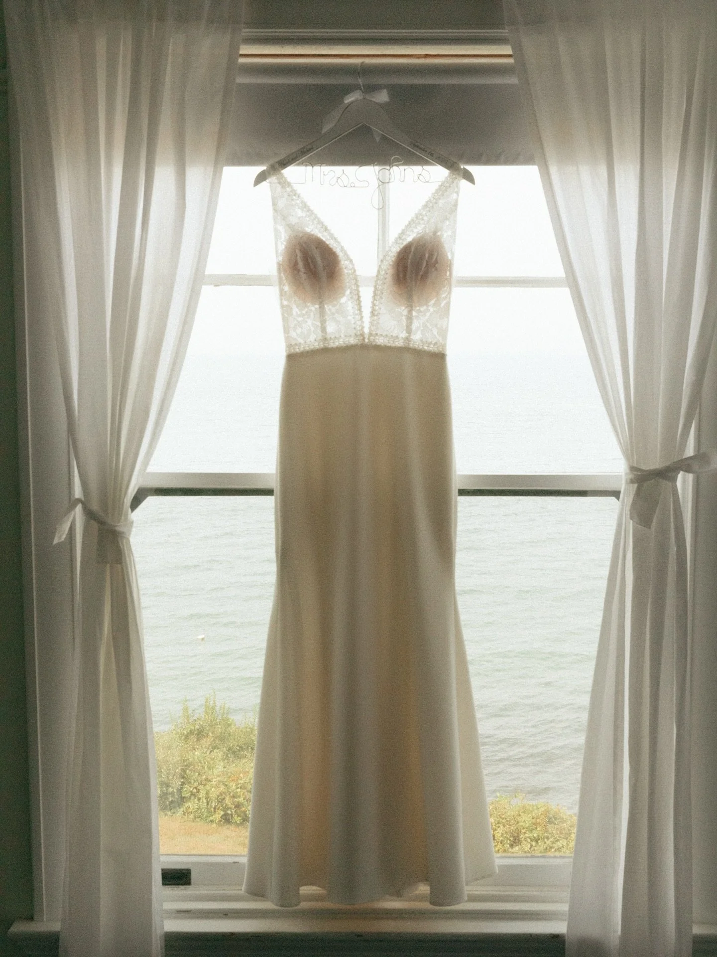I can&rsquo;t wait to share more photos from Mike &amp; Nicole&rsquo;s wedding! Enjoy her beautiful dress for now made by @lovebird_bride😍
.
.
.
.
.
.
.
.
.
.
.
.
.
#fishersisland #fishersislandwedding #fishersislandweddings #fisherislandNY #fishers