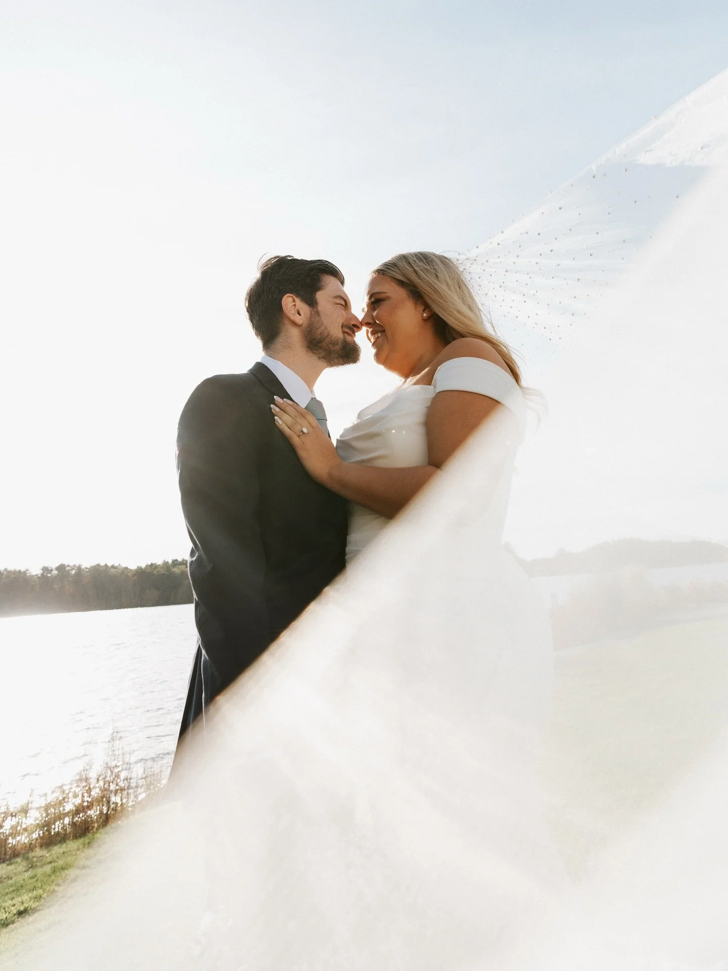 Introducing Mr. &amp; Mrs. Lanni 🤍 

Liv &amp; Andrew&rsquo;s wedding was absolutely stunning, so much hard work and thoughtfulness was put into their wedding day! From the small details of Liv&rsquo;s beautiful purse (which was made from her mom&rs