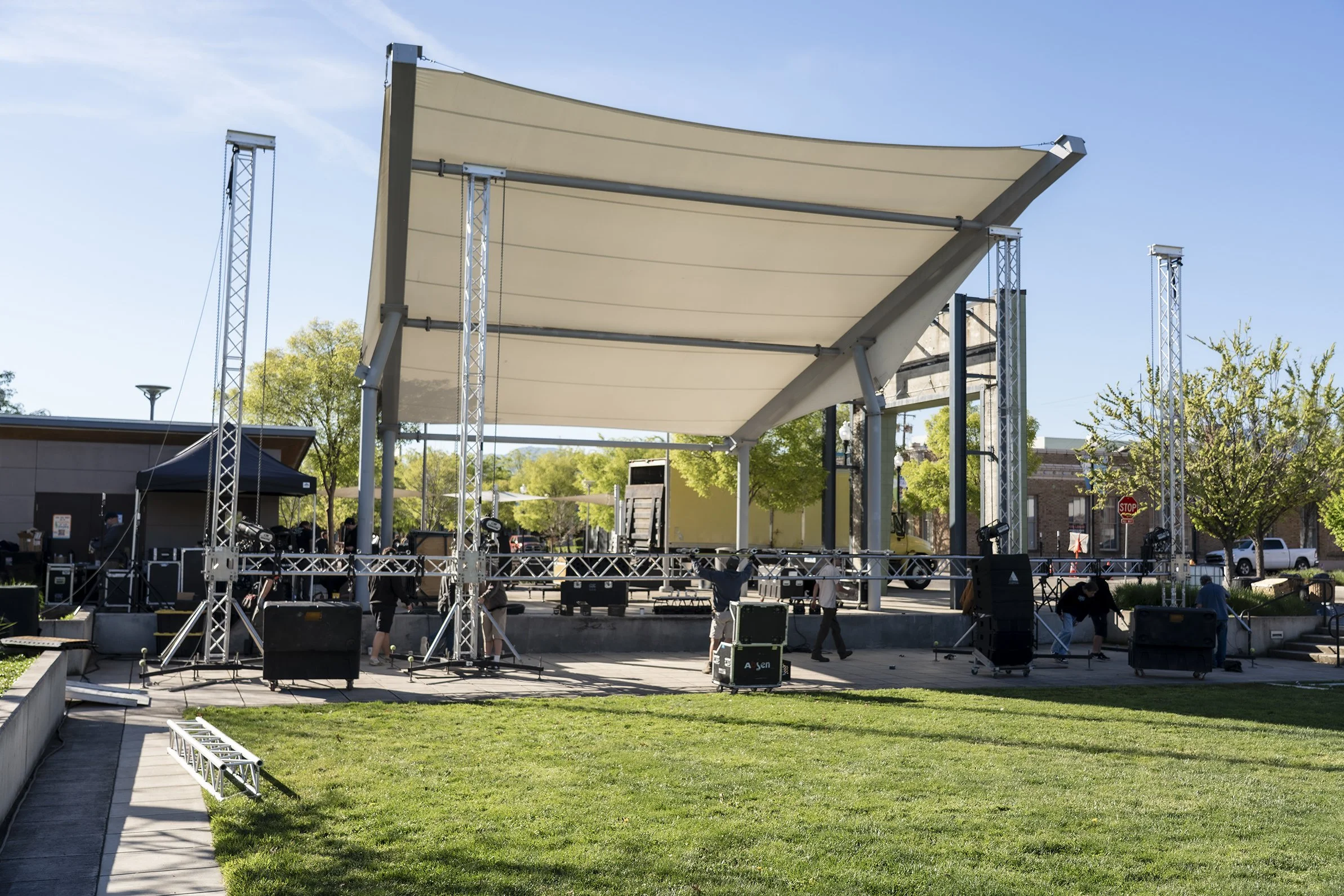 CSL Pro LLC:  What We Do - Professional Equipment