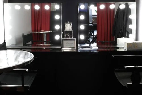makeun-and-Hair-room-2.jpg