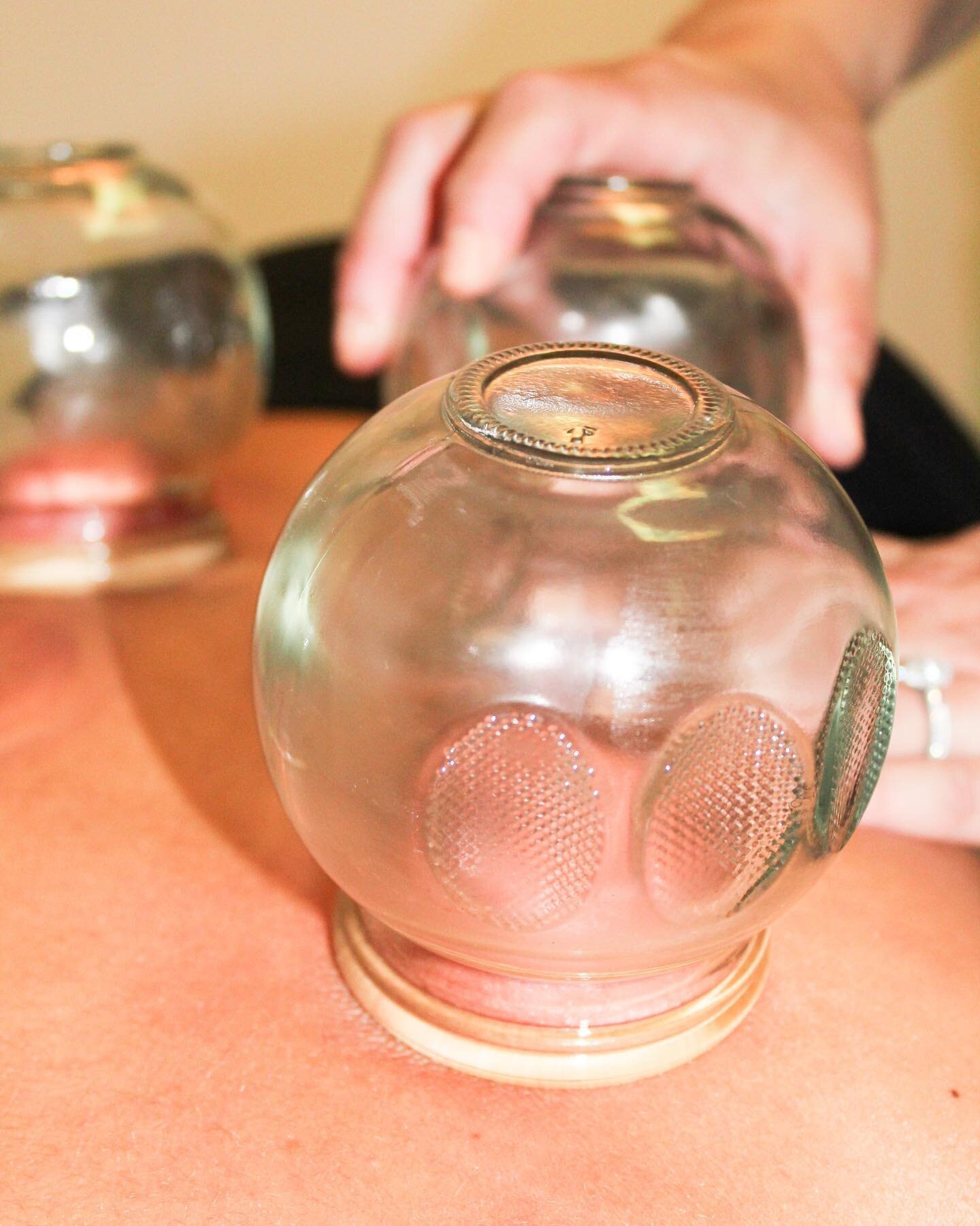 Cupping + chiro, a healing match that recalibrates, relaxes, and realigns 💆🏽&zwj;♀️

I included fire cupping into my sessions to address muscular tightness but what resulted was so much more. Fire cupping relaxes muscle tissues, brings blood to the