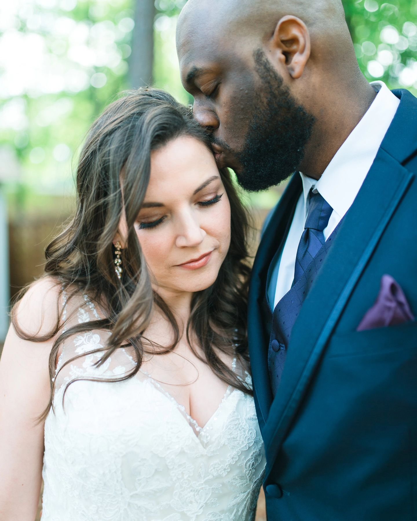 Wishing a very happy anniversary to this delightful couple! It was an honor to host your wedding here at Your Alpaca Cottage ~ 🥰💛🦙

🥂 @justabbynormal 
📸  @glorianna.chan

#YourAlpacaCottage
#AlpacaSanctuary
#BookNow
#AlpacasAirbnbsActivism
⁣⁠#Ai