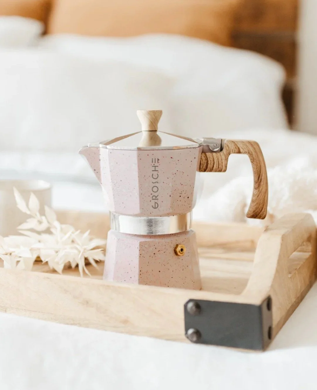 Soft pink, strong coffee 💖

Meet Blush Pink &mdash; the newest addition to our Grosche Milano Stovetop Espresso lineup.

Using light pressure to draw out more caffeine and fuller flavours than your average percolator, it&rsquo;s the perfect way to p