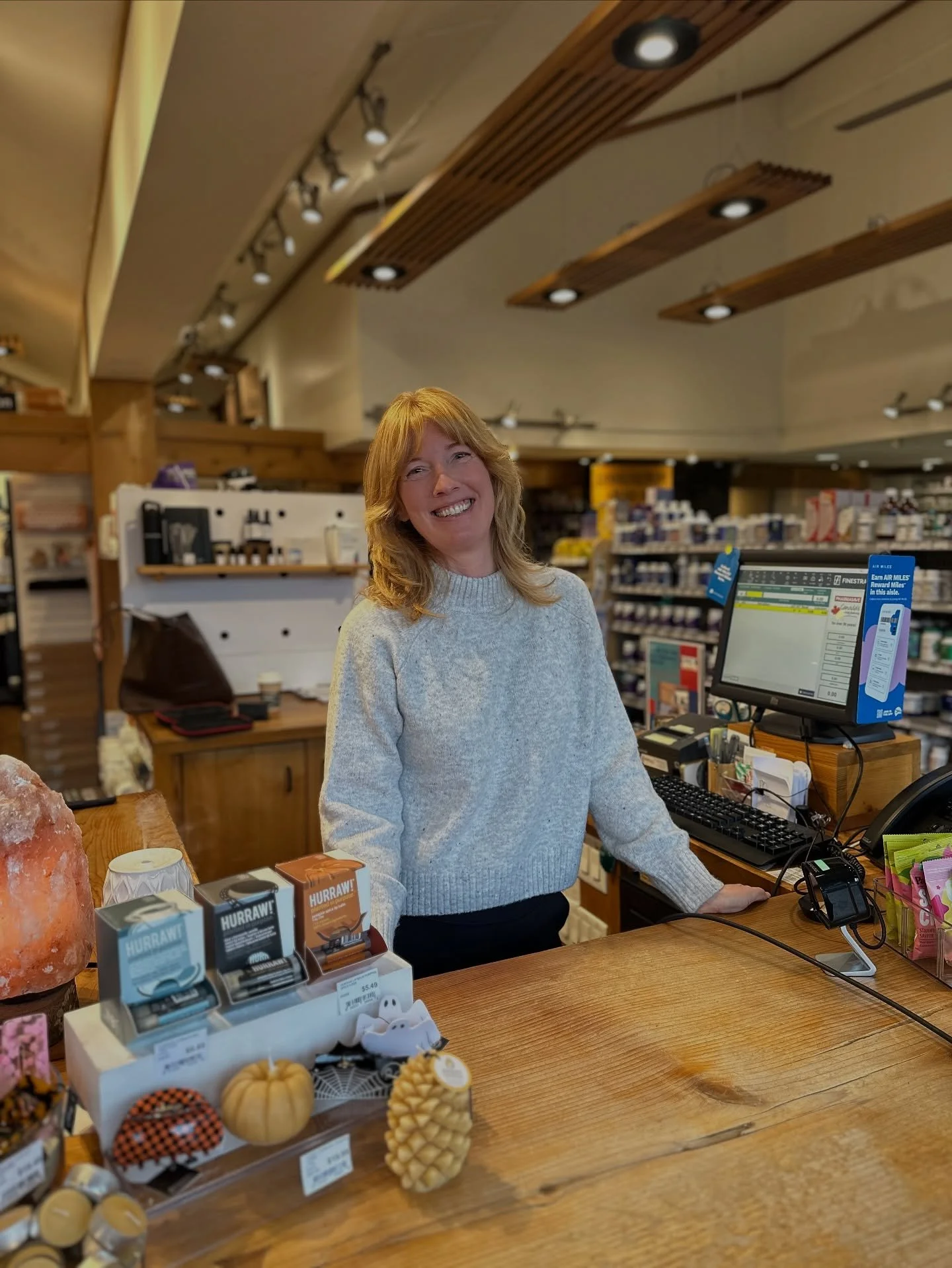 We&rsquo;ve got a new friendly face behind the counter &mdash; meet Kellie! ☀️&thinsp;
&thinsp;
Originally from Ontario, Kellie&rsquo;s spent the last few years chasing sunshine from Australia to Tofino, and we&rsquo;re thrilled she&rsquo;s landed he