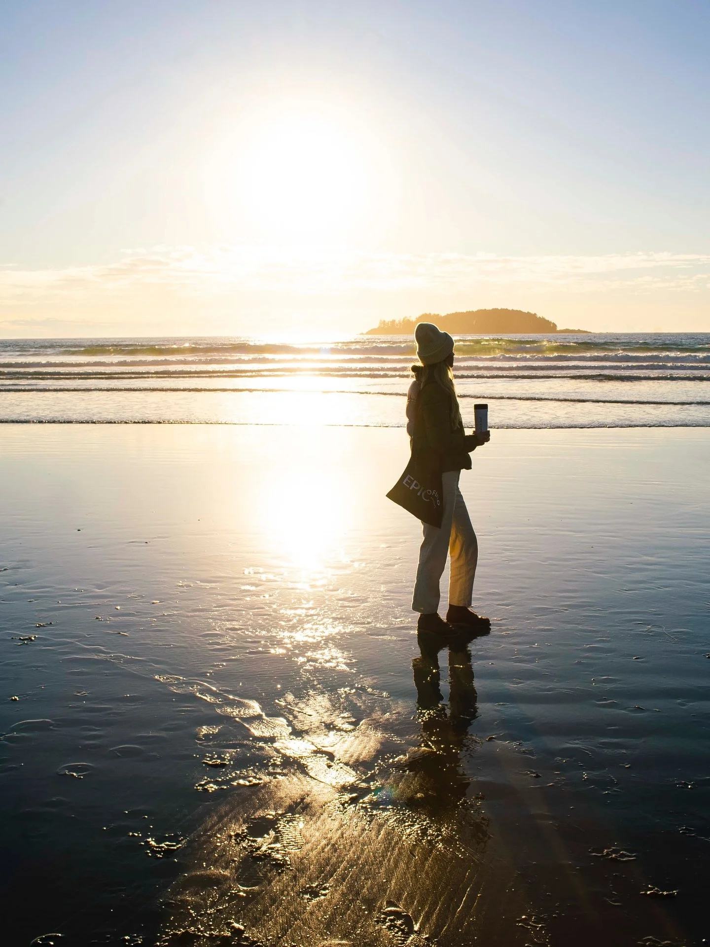 Slow starts, strong coffee, sunset views, and a crackling fire. It&rsquo;s the little things that are filling our cups this season (unless we&rsquo;re talking swells). 

Stop by Epic to pick up your favourite @anchoredcoffee blend and make your morni