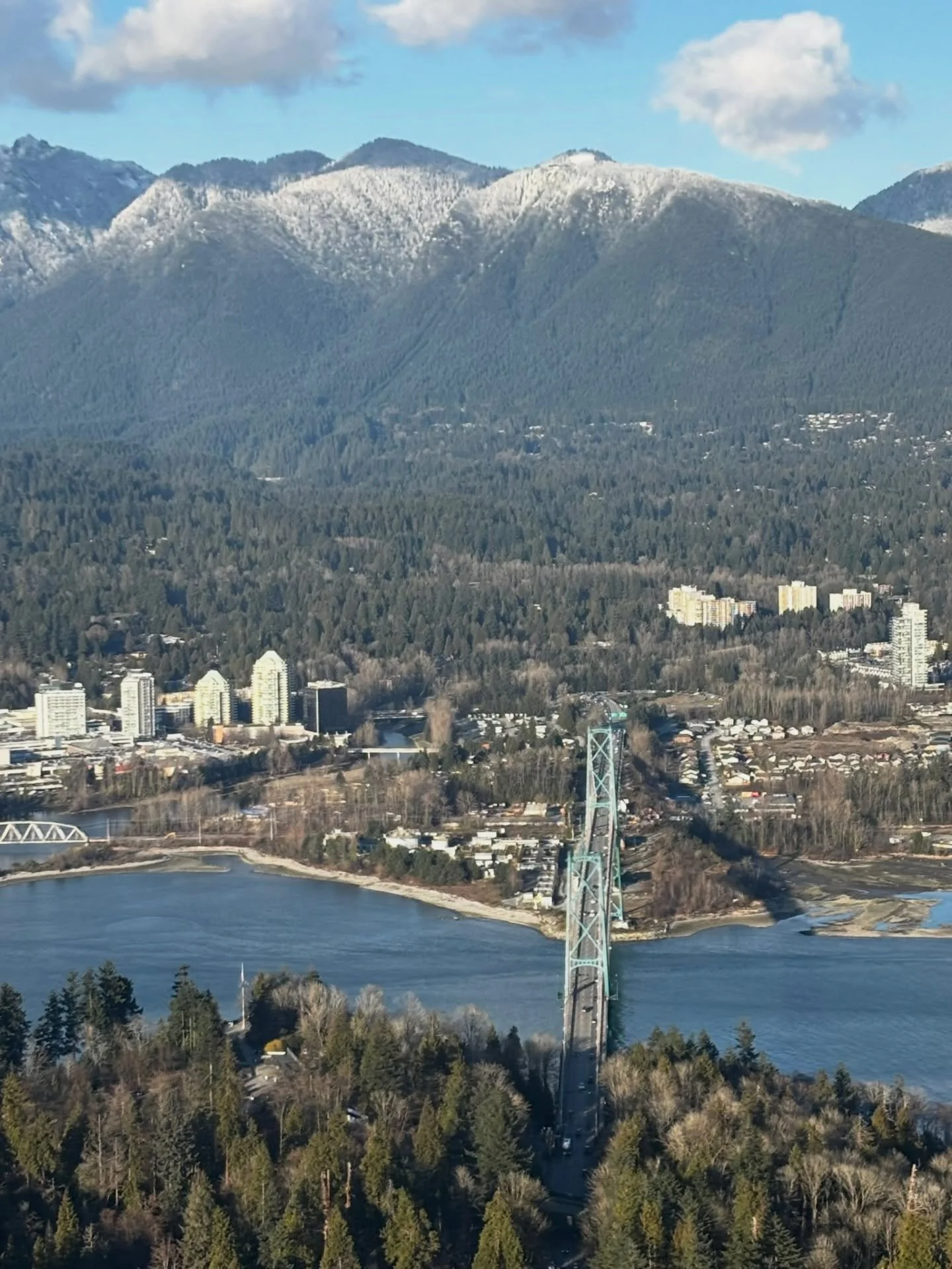 Ever wondered how we source the latest wellness finds here at Epic? 💙

Our 13th annual R&amp;D trip to Vancouver was such a good one. We stopped by the @tonipons_official showroom to browse new footwear styles arriving soon, connected with the exper