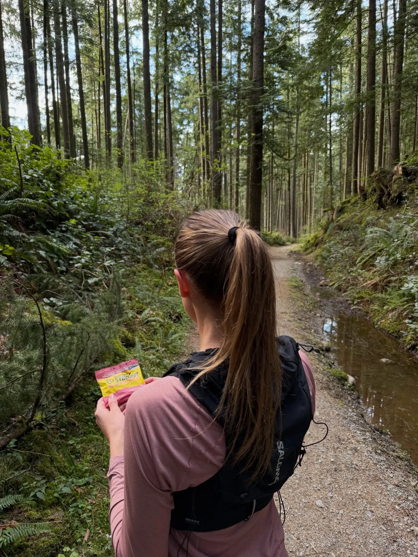 Fuelling your spring adventures just got easier 🌸 Browse a selection of @honeystinger energy chews and gels here at Epic for easy nutrition on the go&mdash;from the trails to the MUP and everywhere in between. 

Have you tried Honey Stinger products