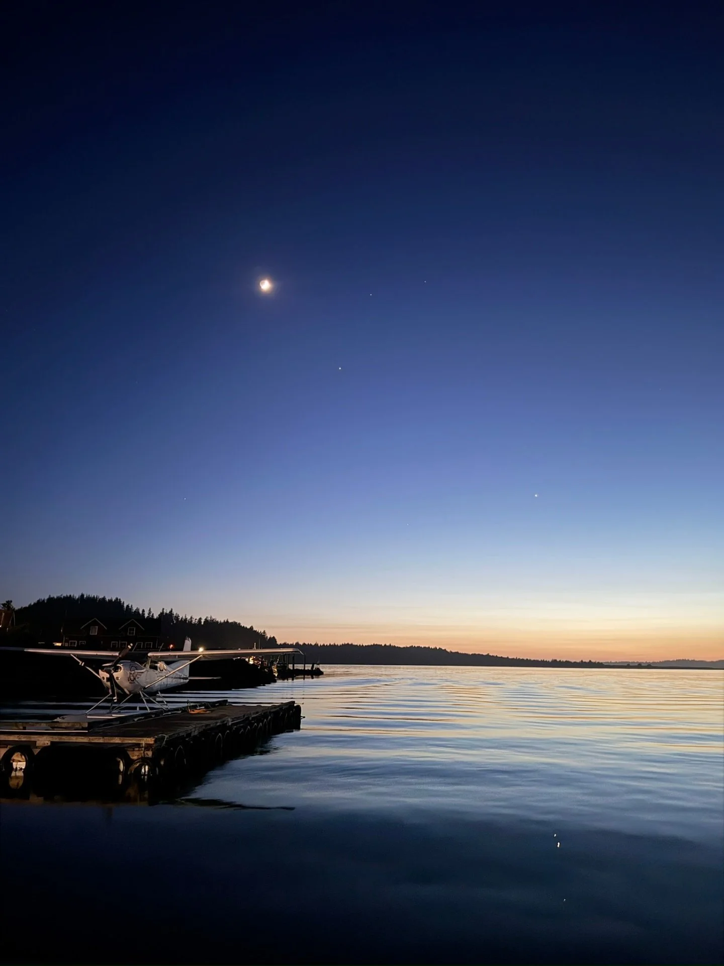 With the bustling season ahead, it's important to take time out to show your nervous system extra love. 🌿 Here are our favourite ways to do that, Tofino style:

&bull; squish your toes into the sand
&bull; listen to the waves instead of your thought