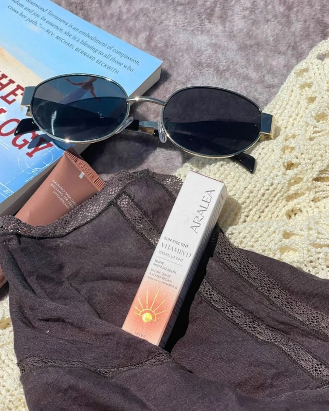 NEW local beauty find at Epic! 🌊 We are stoked to add @araleabeauty vitamin D infused lip tints to our shelves, and can honestly say we're already obsessed!

Made in Vancouver in small batches with pure ingredients and biodegradable packaging, they'