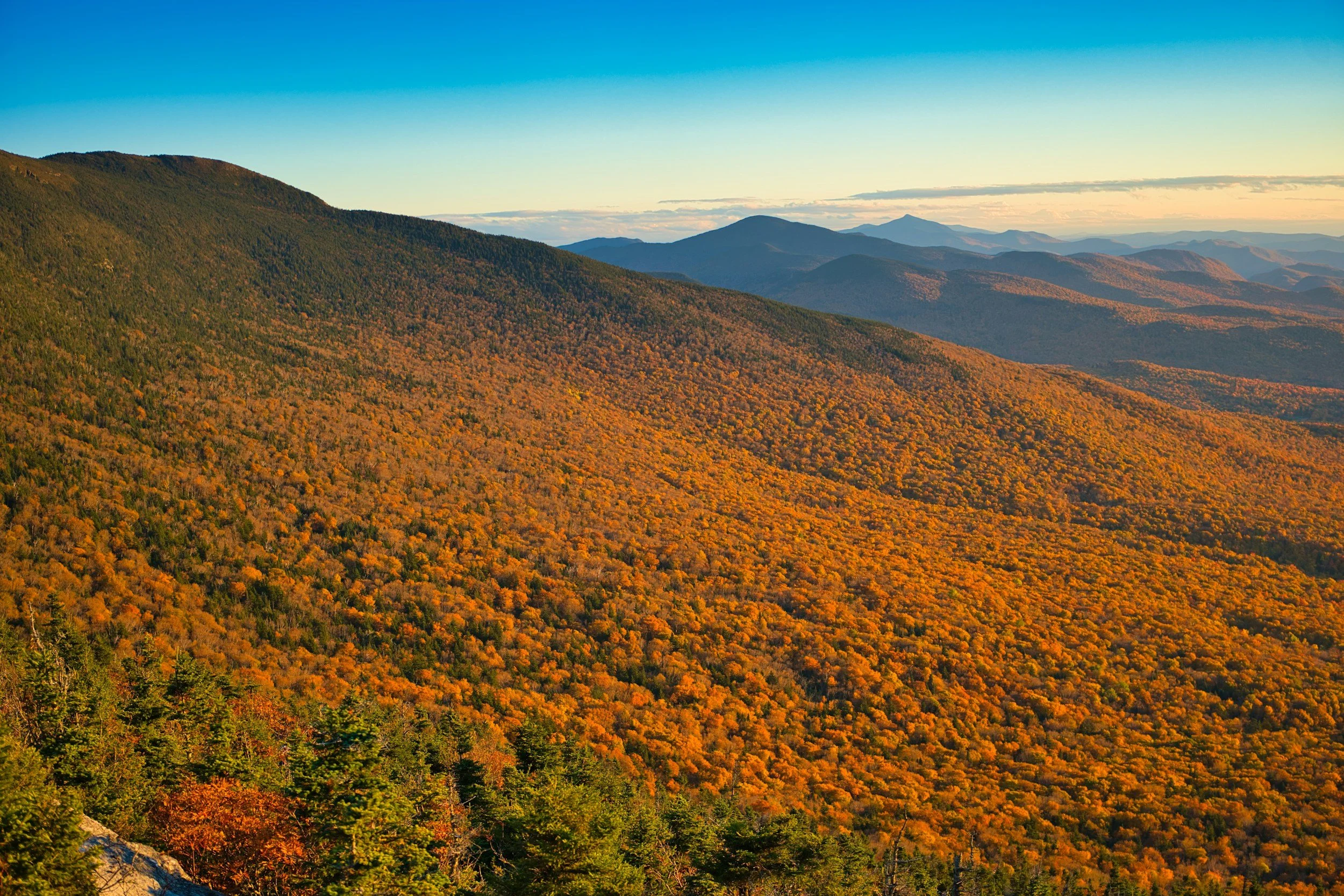 Where the Leaves Burn Brighter: The Most Beautiful Fall Color Escapes in the Northeast