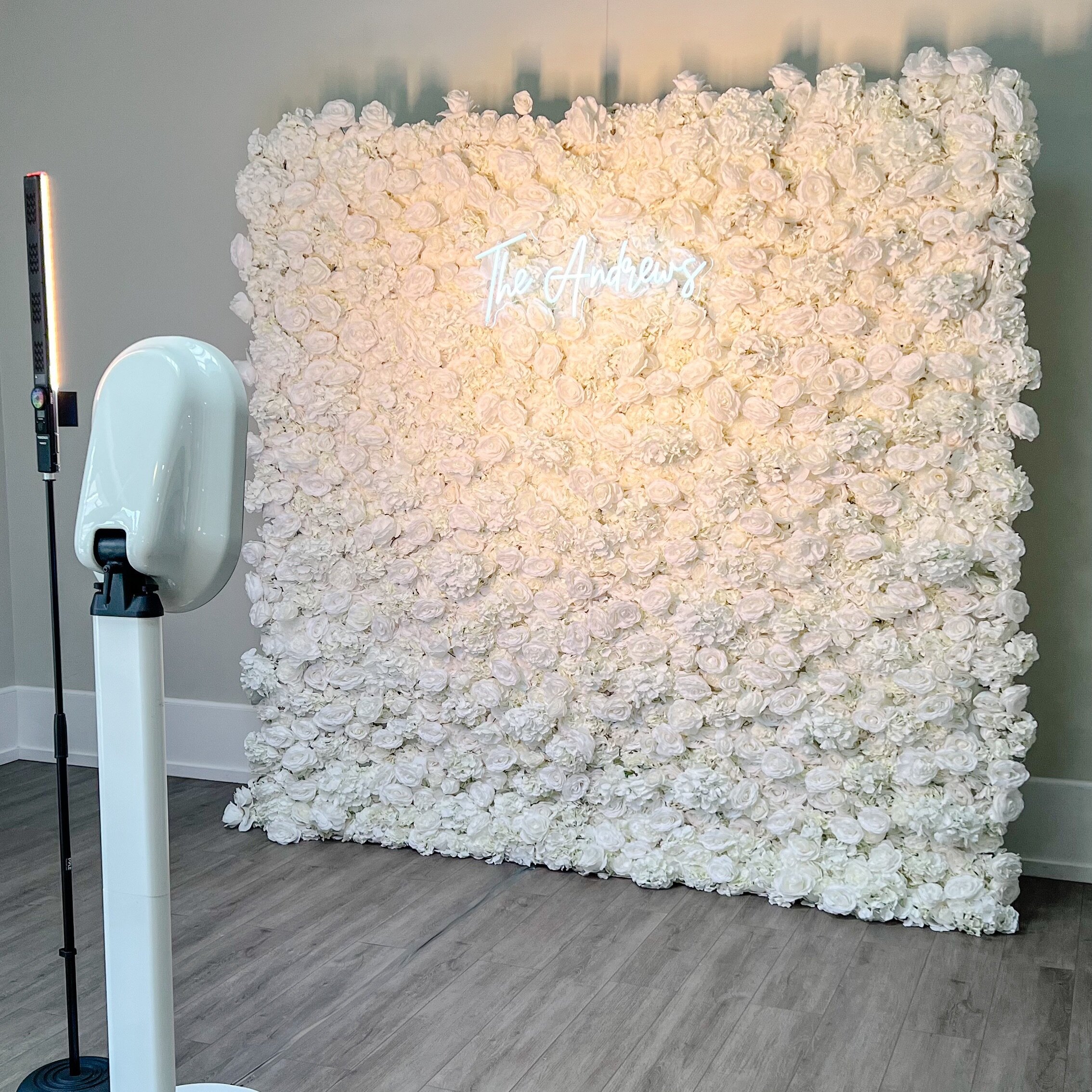 ✨Lights. Camera. Action✨

What a combo! Our beautiful Betty flower wall is the PERFECT backdrop for your wedding and is sure to give you and your guests the pictures of your dreams!!

Have an event coming up? Contact us today!!

Photo Booth: @lights_