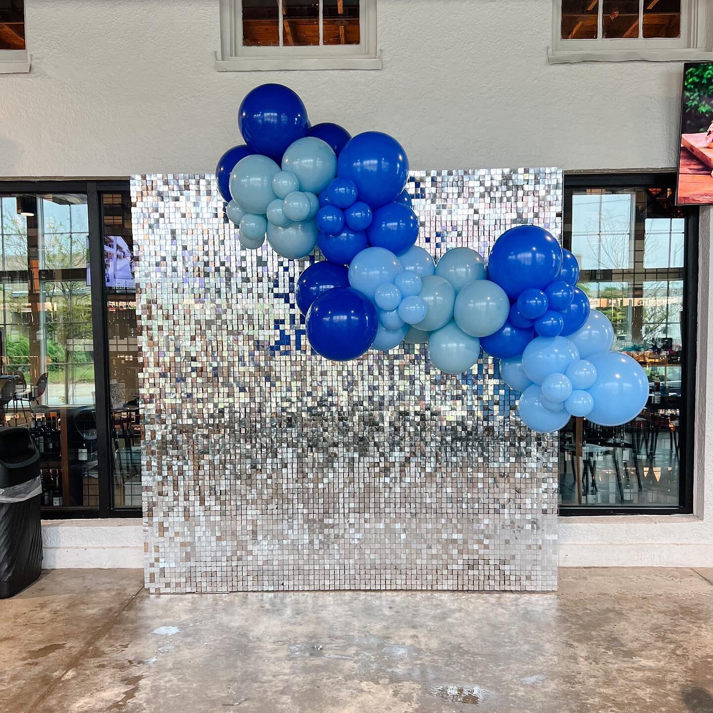 Did you know that yesterday was World Autism Awareness Day? So glad that we got to partner with @coreprojectinc for their &ldquo;Blue Affair&rdquo; to raise awareness💙💙

How beautiful are these shades of blue next to our silver shimmer wall? We&rsq