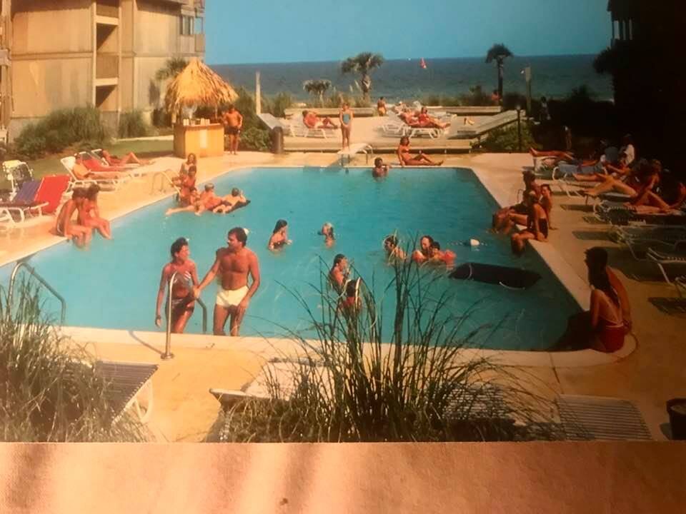 OFV Pool 1980.jpg