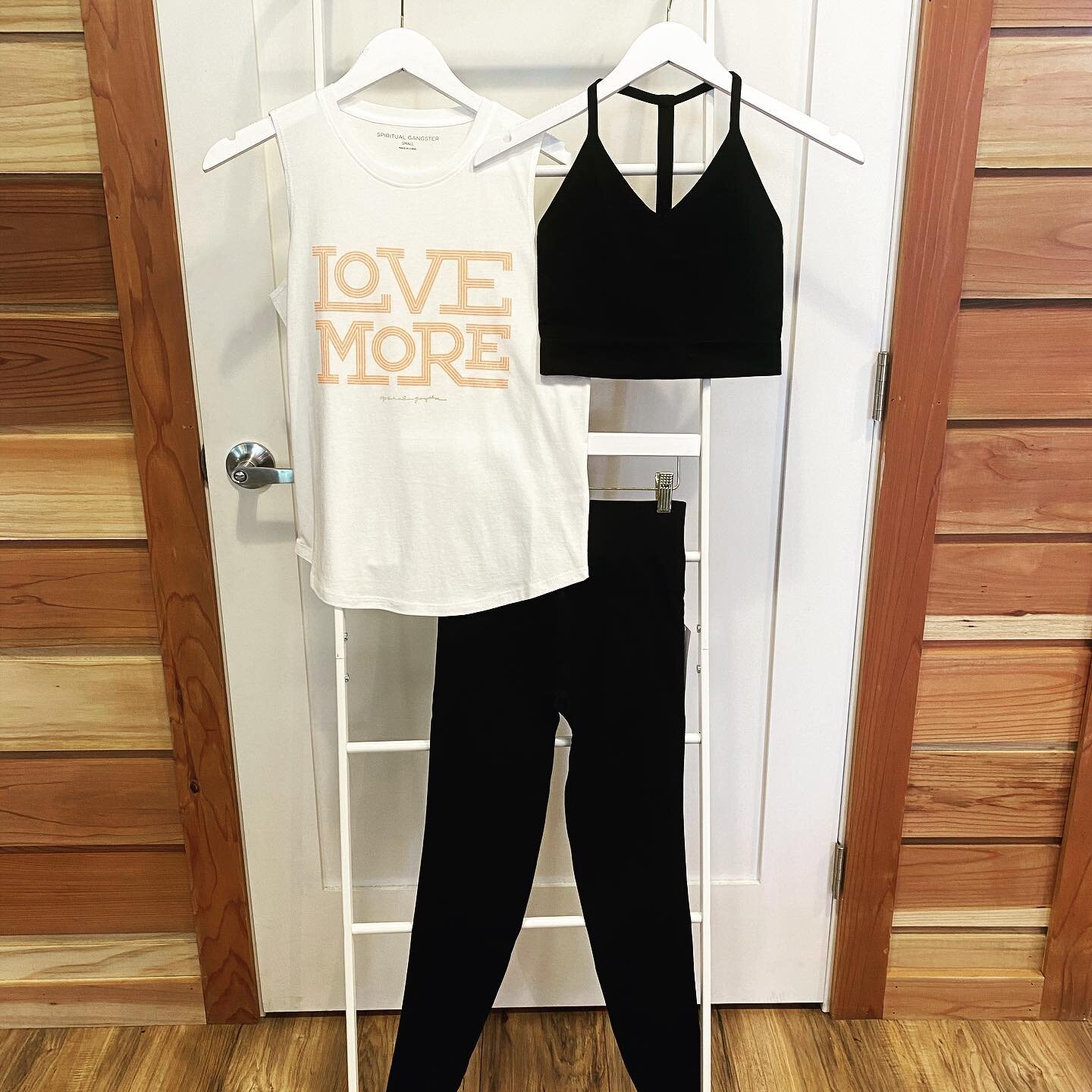 Who&rsquo;s ready to &hearts;️ a little more? We&rsquo;re sitting here thinking it&rsquo;s time to love the gym a little more before bikini season ☀️ and what better way to love a work out than with new arrivals from @spiritualgangster
☺️
.
.
.
#nort