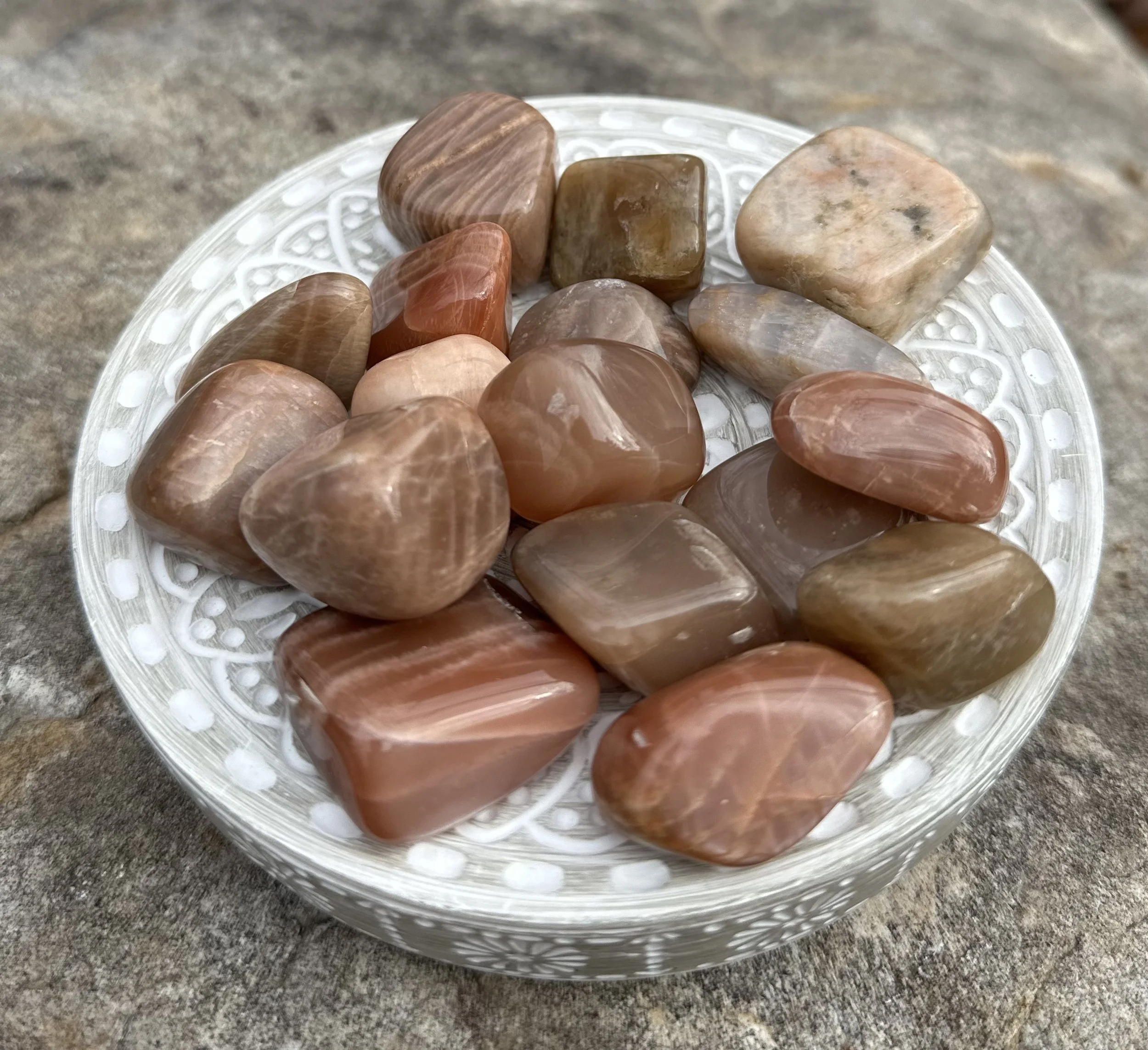 peach moonstone.jpg