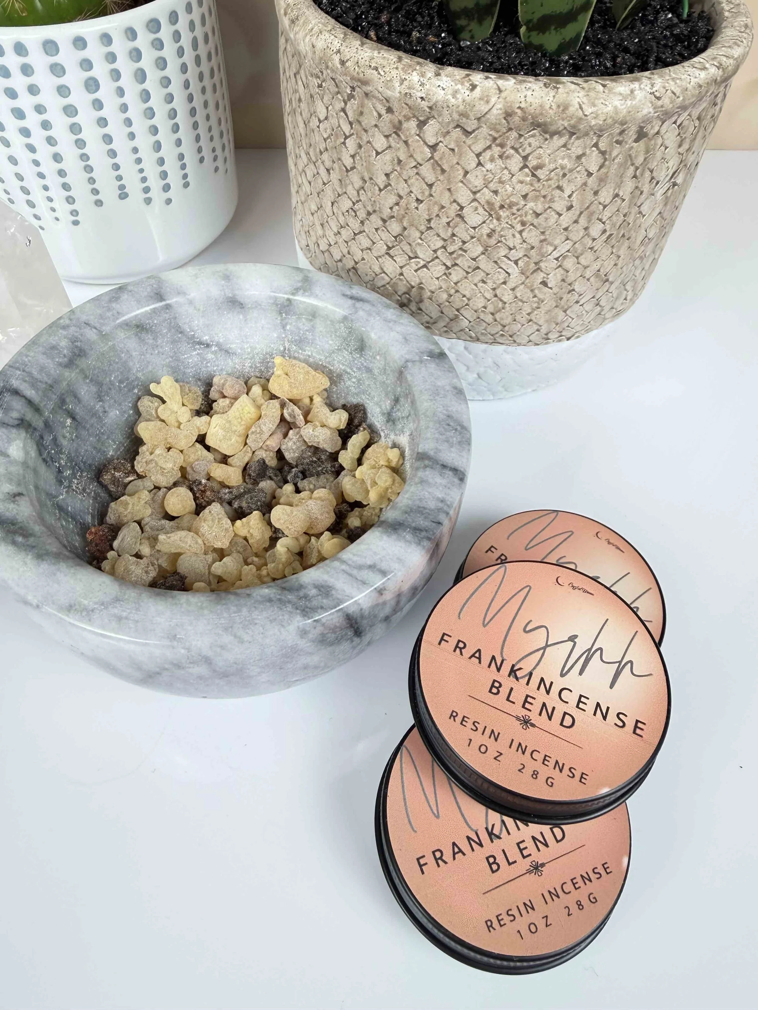 FRANK MYRRH 1OZ TIN A.jpg