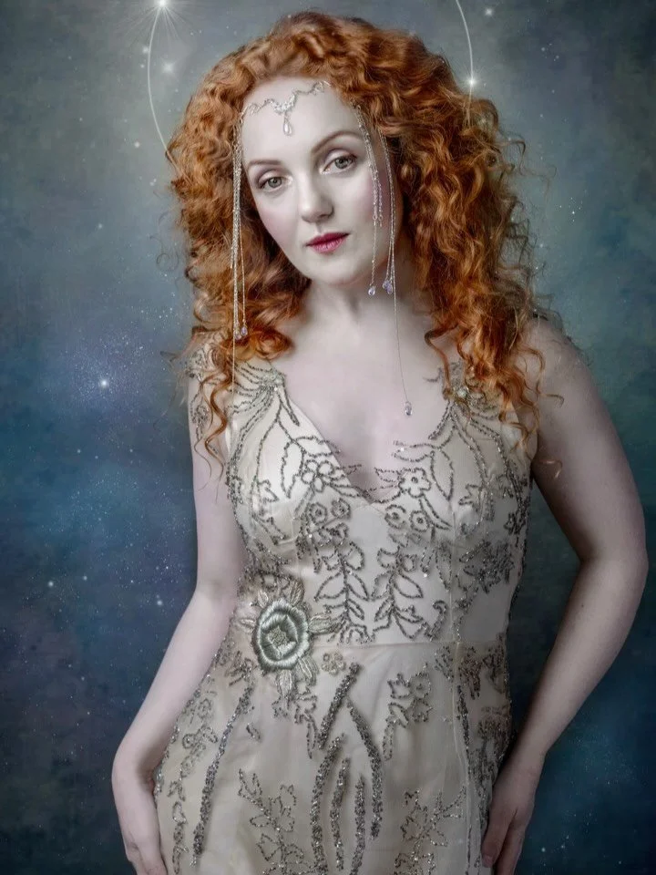 &lsquo;But I also say this:
that light is an invitation
and that happiness,
when it&rsquo;s done right,
is a kind of holiness, palpable and redemptive.&rsquo;

Mary Oliver.

#fineartportraitphotography #visualstorytelling #surrealphotography #painter