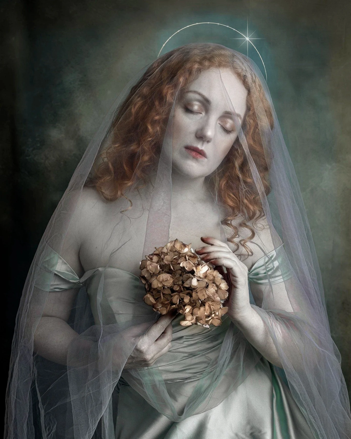 La Pieta

A contemplative, soulful image for this Good Friday

Muse: @ivoryflamemodel 
Styled, shot and edited by hand: @julieherbertadamsportraits 
Gear: @godox.uk @canonuk 
Inspiration: Compassion, sacrifice and grace

#fineartportrait #fineartphot