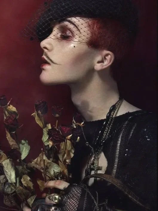 GOTHICA VOGUE