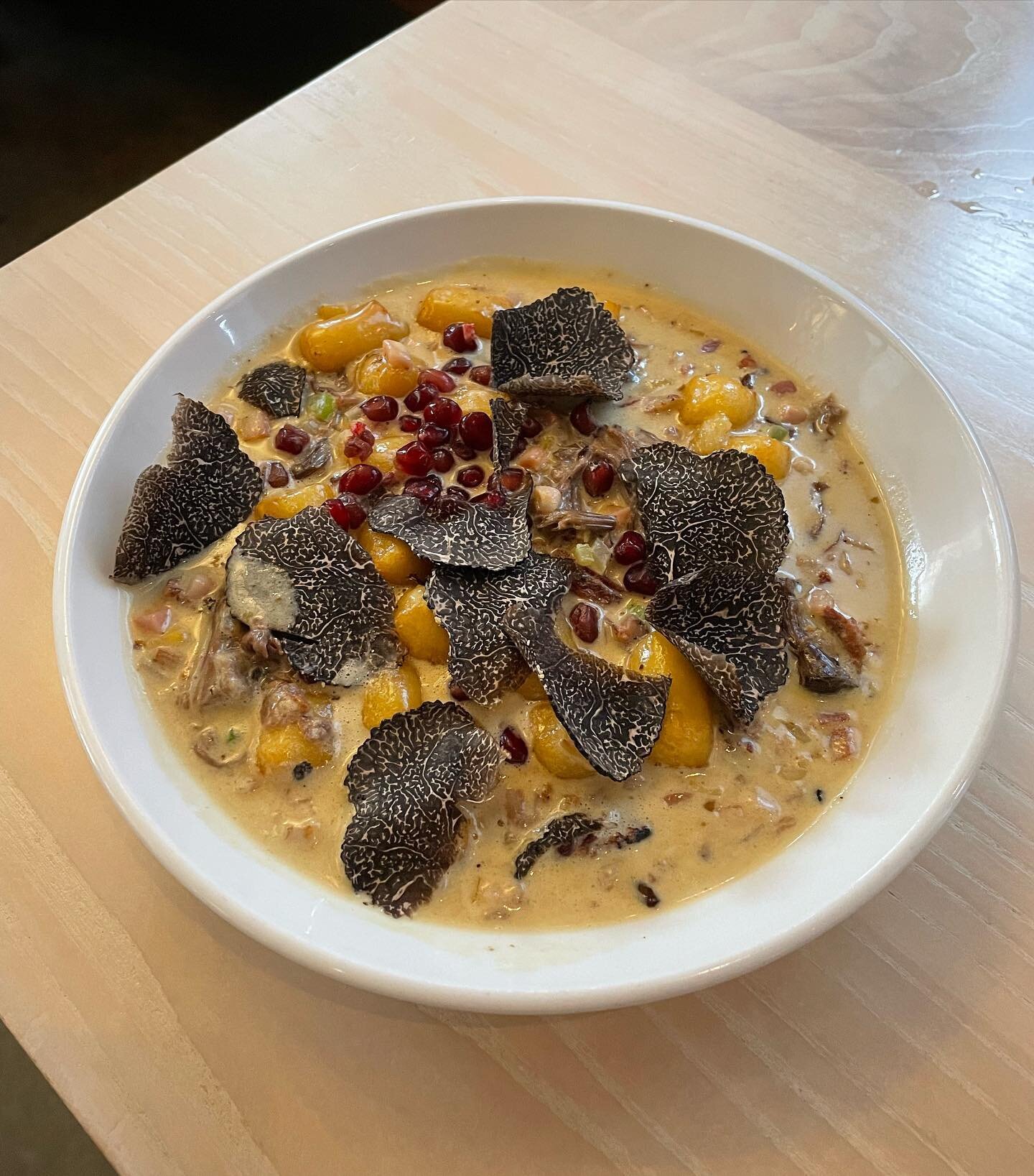 Look. At. That. Gnocchi. 

#nashvillerestaurant #truffles #housemade #glutenfreenashville #westnashville #localnashville #musiccity #nashvillefoodie