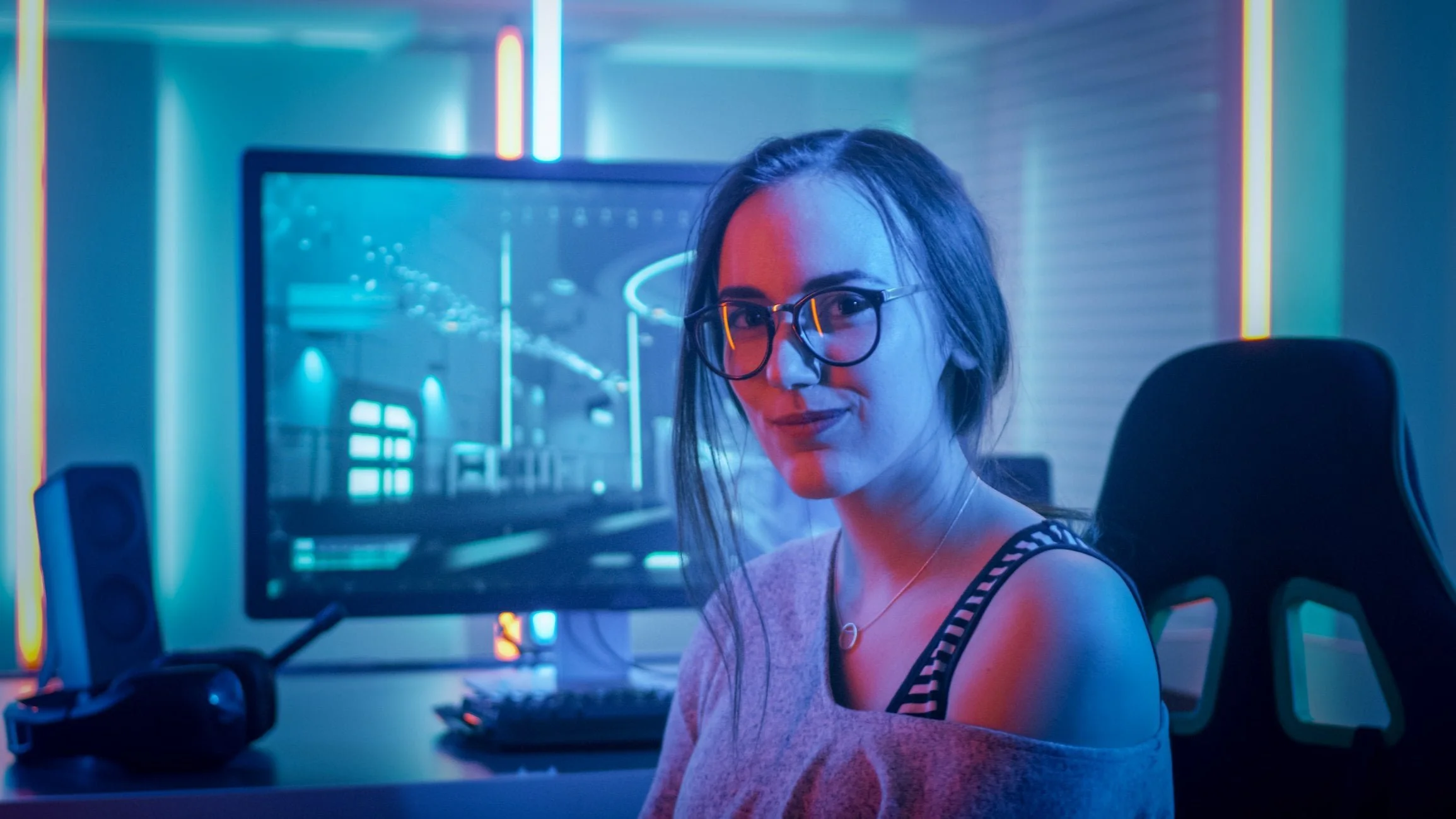 A adolescent girl gets ready to play online D&D for teens.