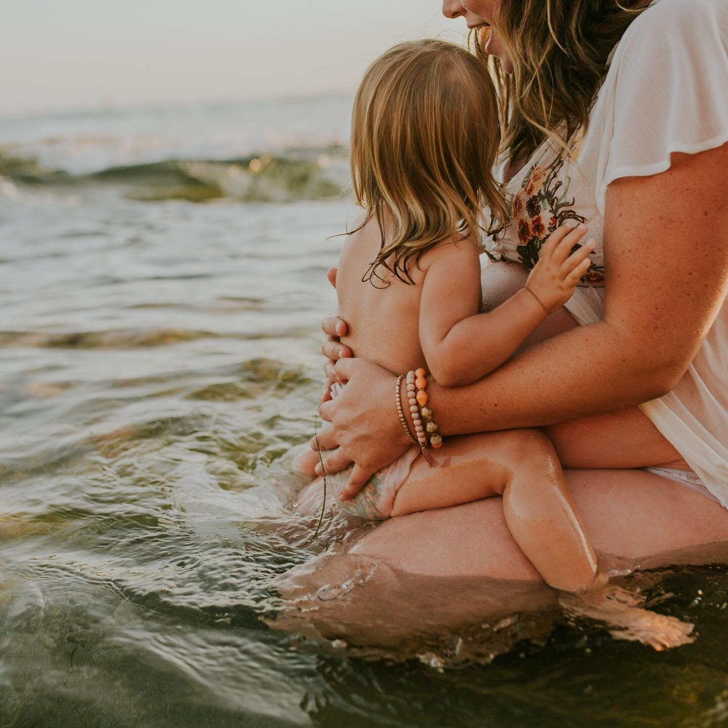 Wether you plan to breastfeed for the first time, have breastfed before, or are even unsure if breastfeeding is right for you&hellip; my course (coming soon!) has something for YOU! 

There&rsquo;s so many gaps in breastfeeding education and it is  s