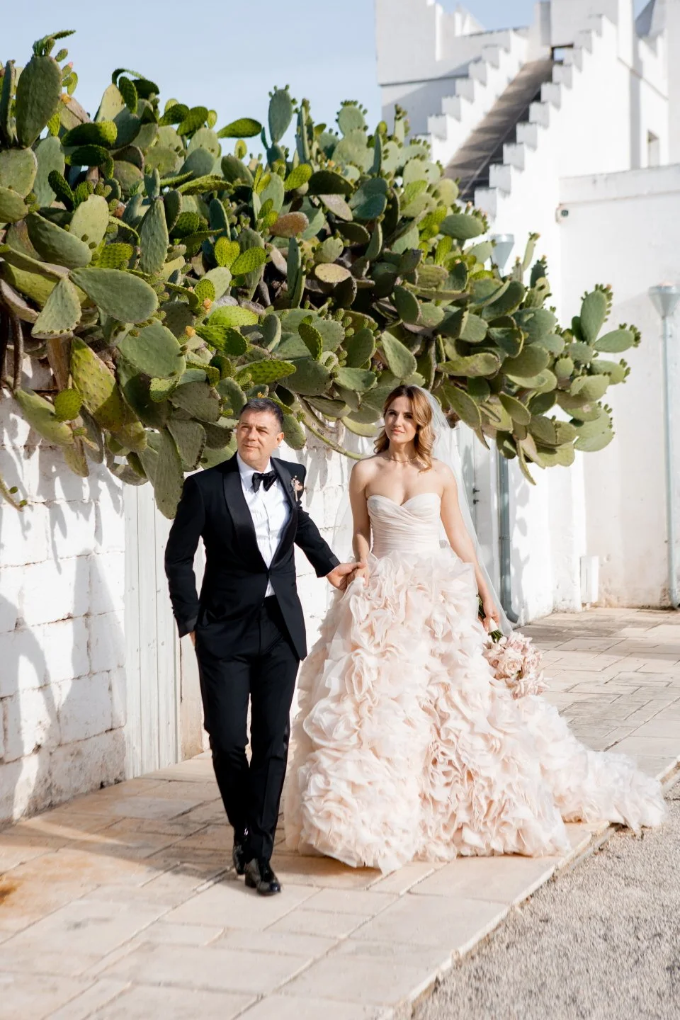 15_3C8A8374_THEFASHIONWEDDING_wedding_photographer_wedding_in-Apulia_VOGUE_.jpg