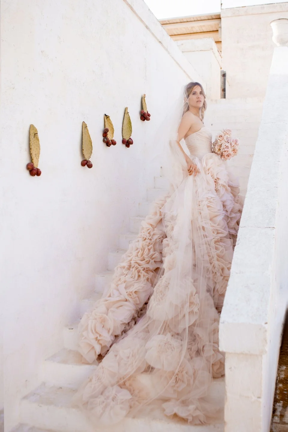 20_3C8A8558_THEFASHIONWEDDING_wedding_photographer_wedding_in-Apulia_VOGUE_.jpg