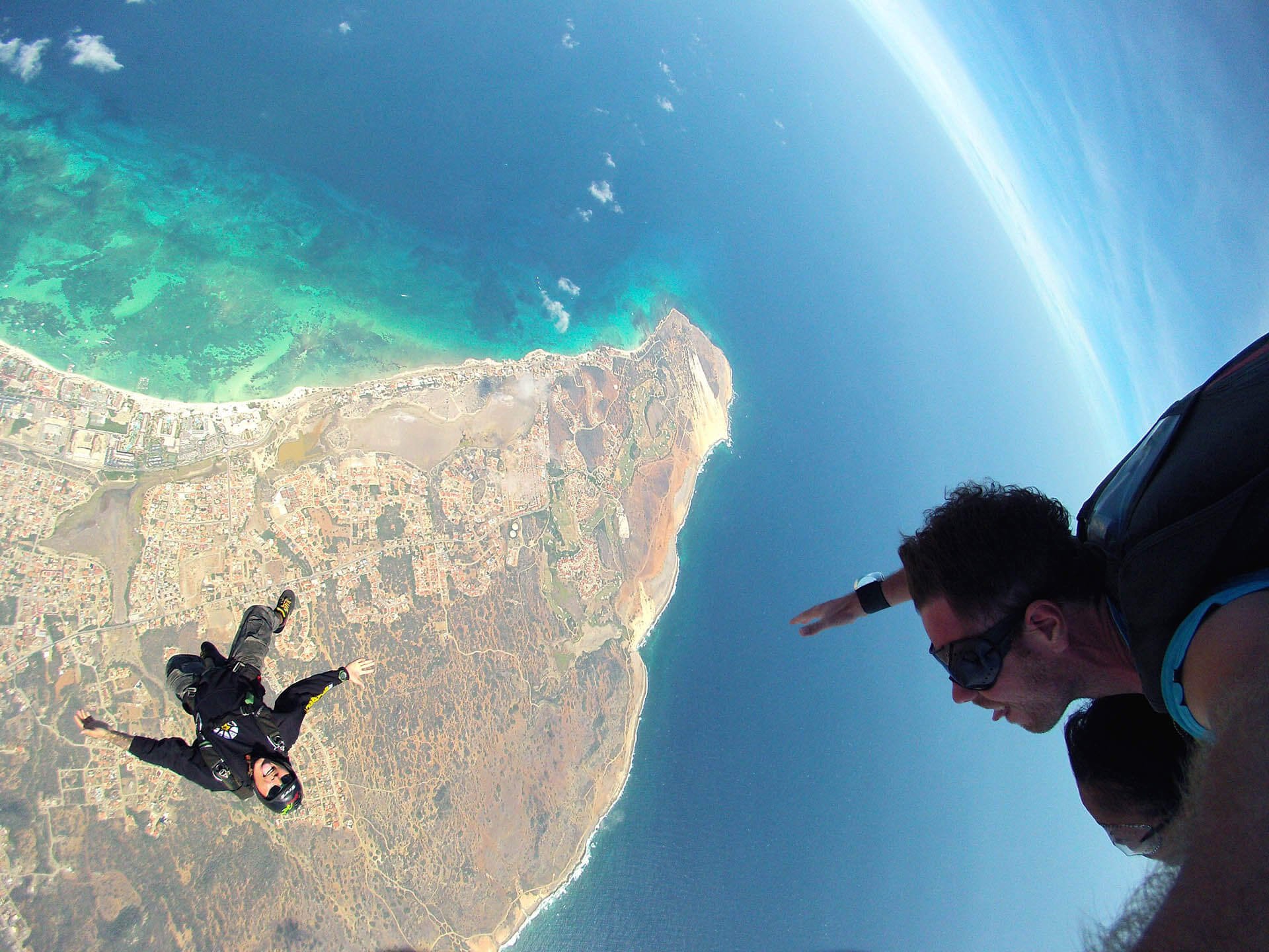 1-sky-skydive-aruba.jpg
