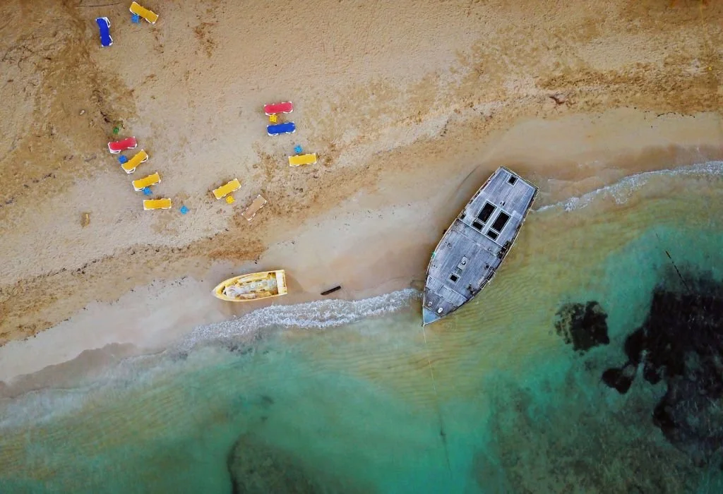 ships-on-las-terrenas.jpg