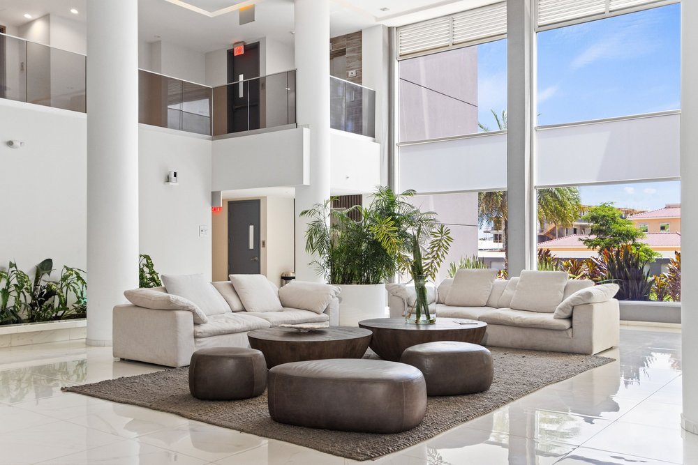 View of Luxury Condo rentals Eagle Beach — Bocobay